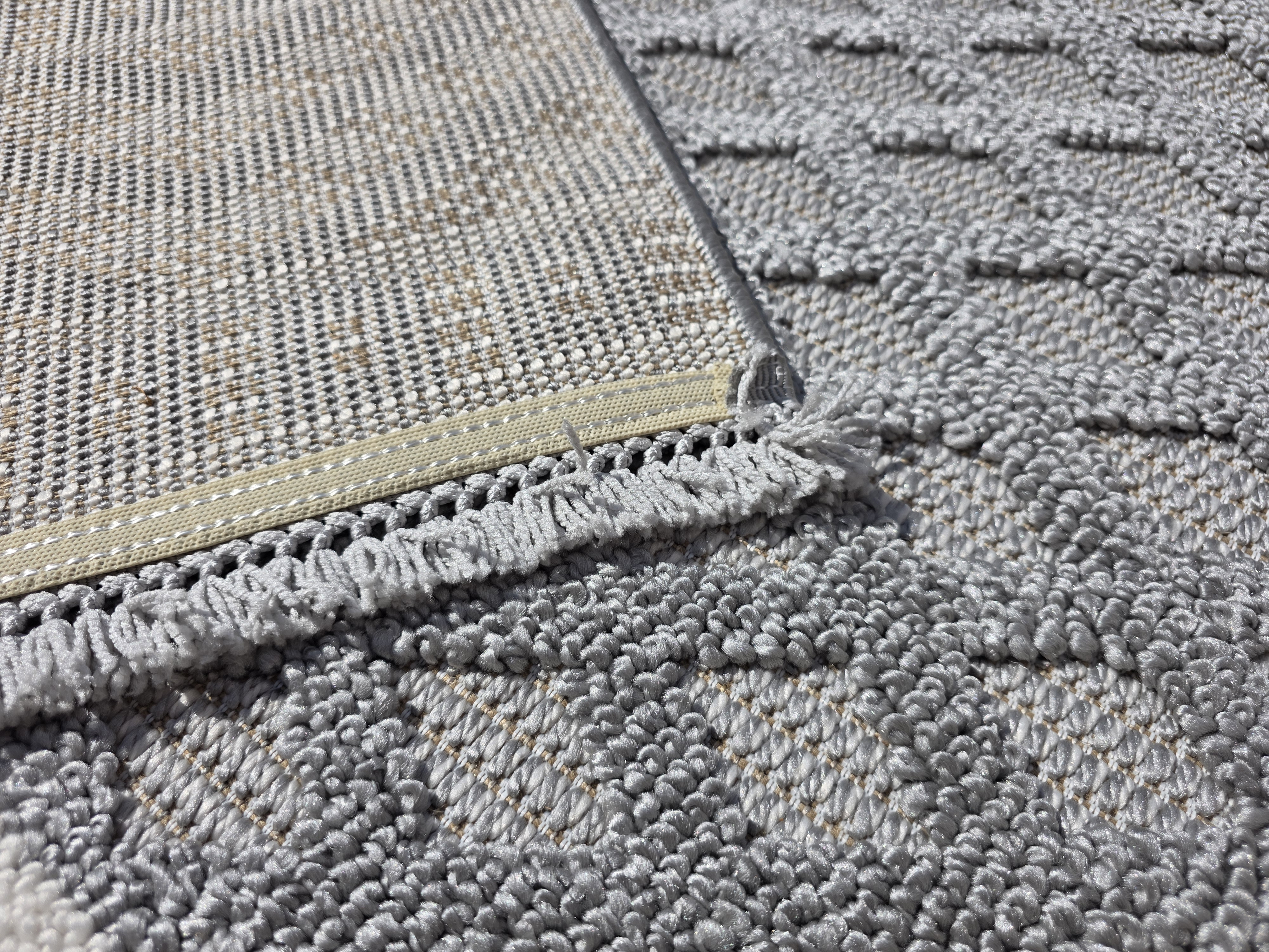 Koberec MILANO 027 šedý / krémový