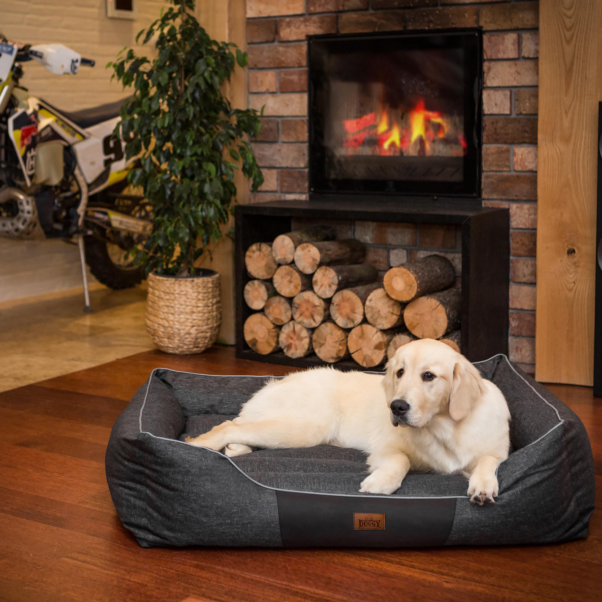 Pelíšek COMFORT XXXL černý ekolen