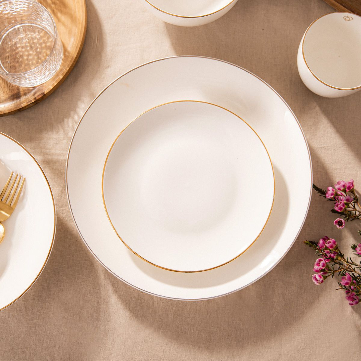 Talíř AURO obědový, se zlatým okrajem ALL 991992