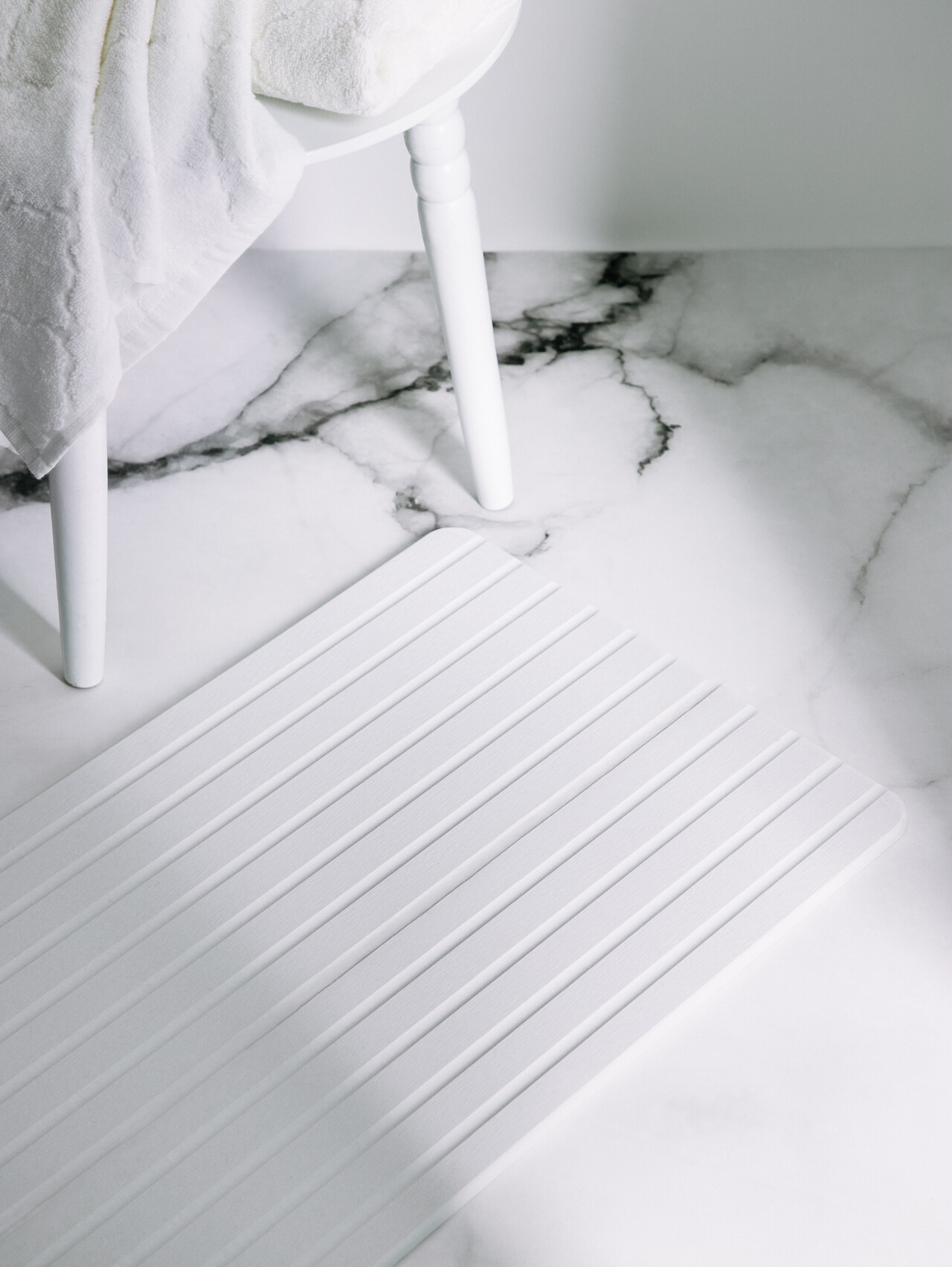 Koupelnová předložka DITTA bílá 743542