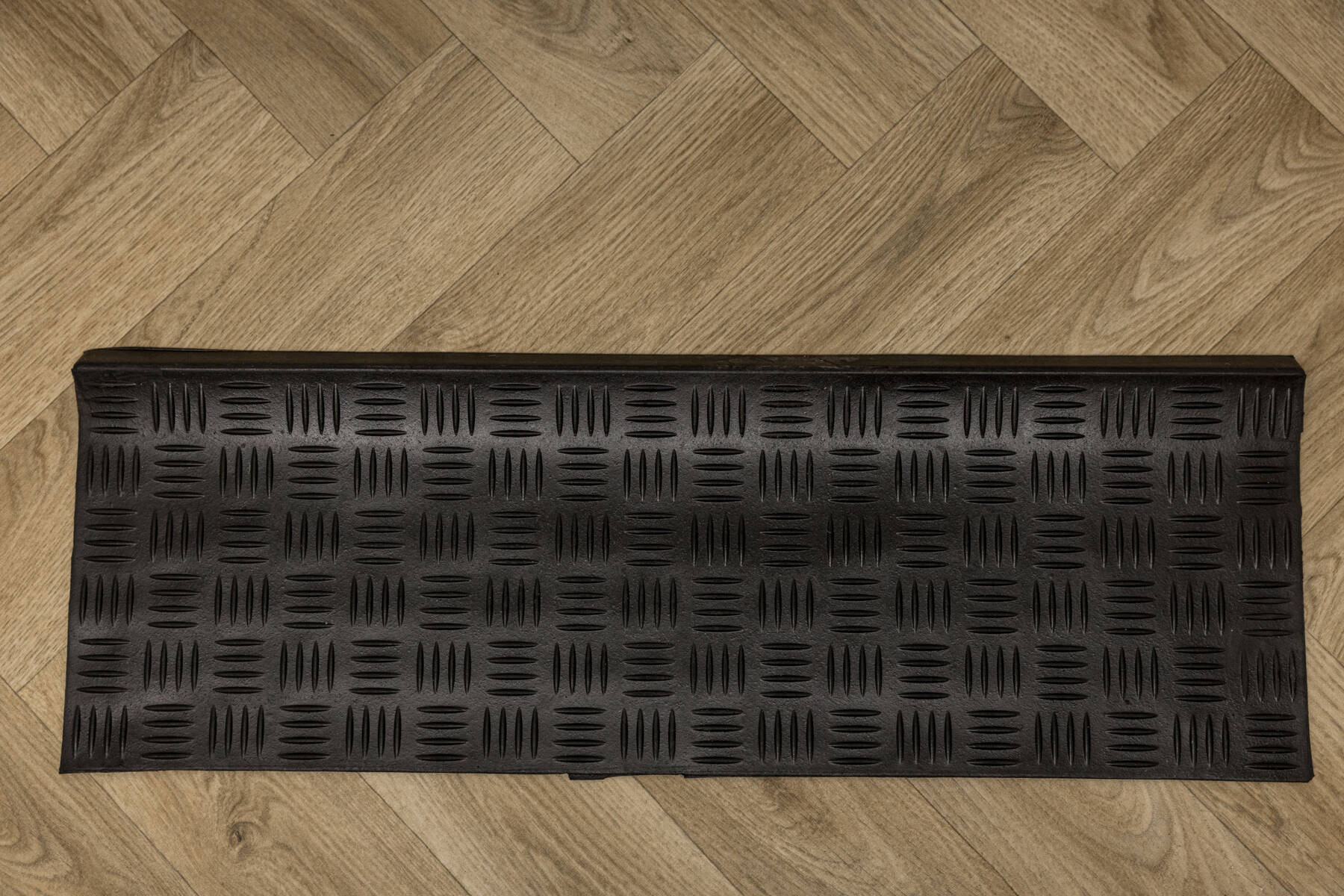 Protiskluzový vnější nášlap na schody