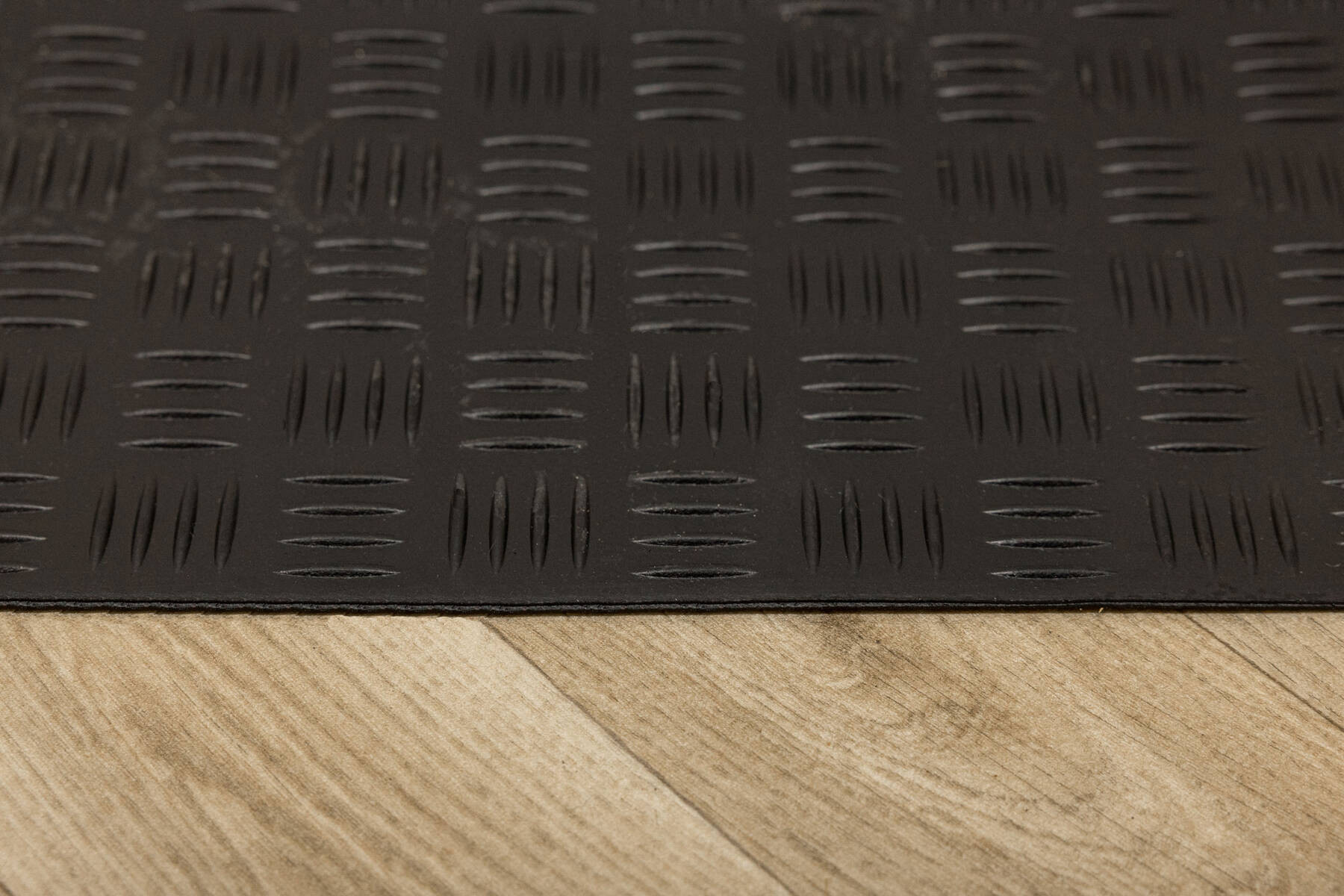 Protiskluzový vnější nášlap na schody