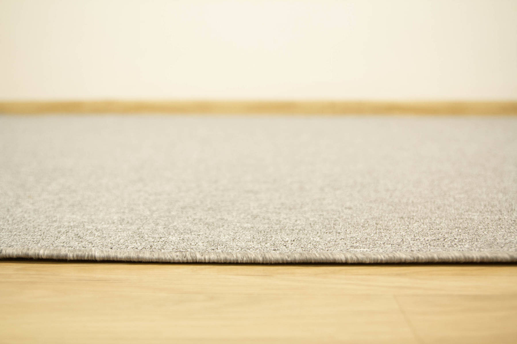 Koberec Astra 475 šedý