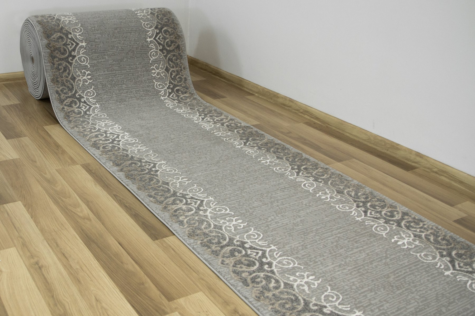 Běhoun Galya K3810 - šedý ornament