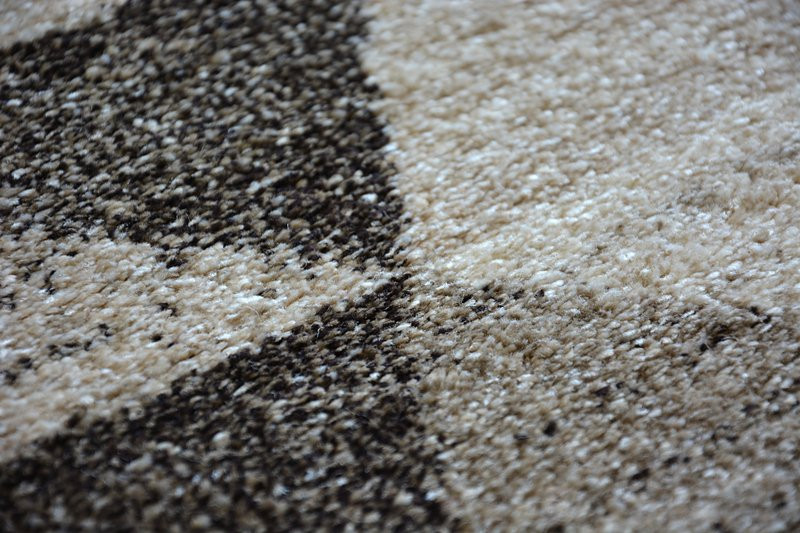 Běhoun SHADOW 636 l. beige / cream - Trojúhelníky