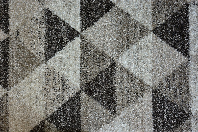 Běhoun SHADOW 636 l. beige / cream - Trojúhelníky