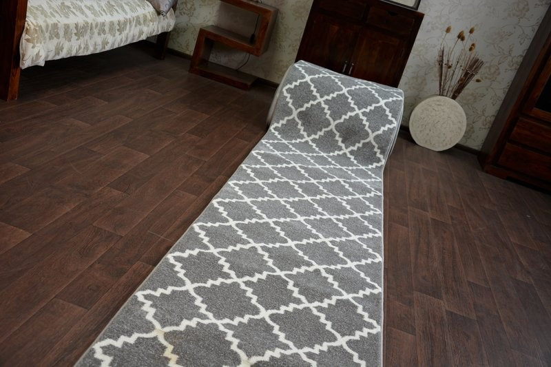 Běhoun SKETCH F343 šedo / bílý trellis