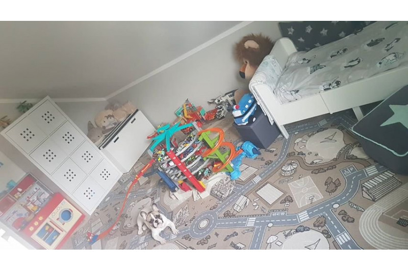 Dětský protiskluzový koberec STREET béžový