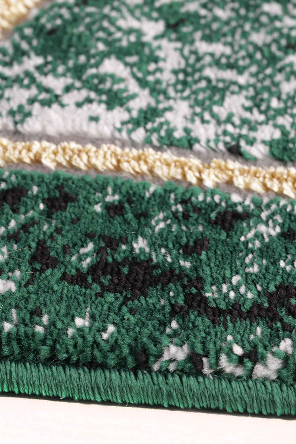 Koberec Diamond  K4432Y GREEN / GREEN