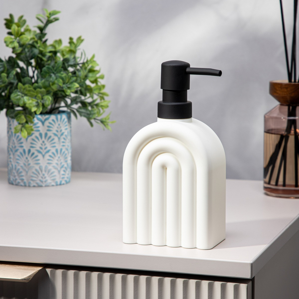 Dávkovač na mýdlo FELISIA 733543 bílý / černý