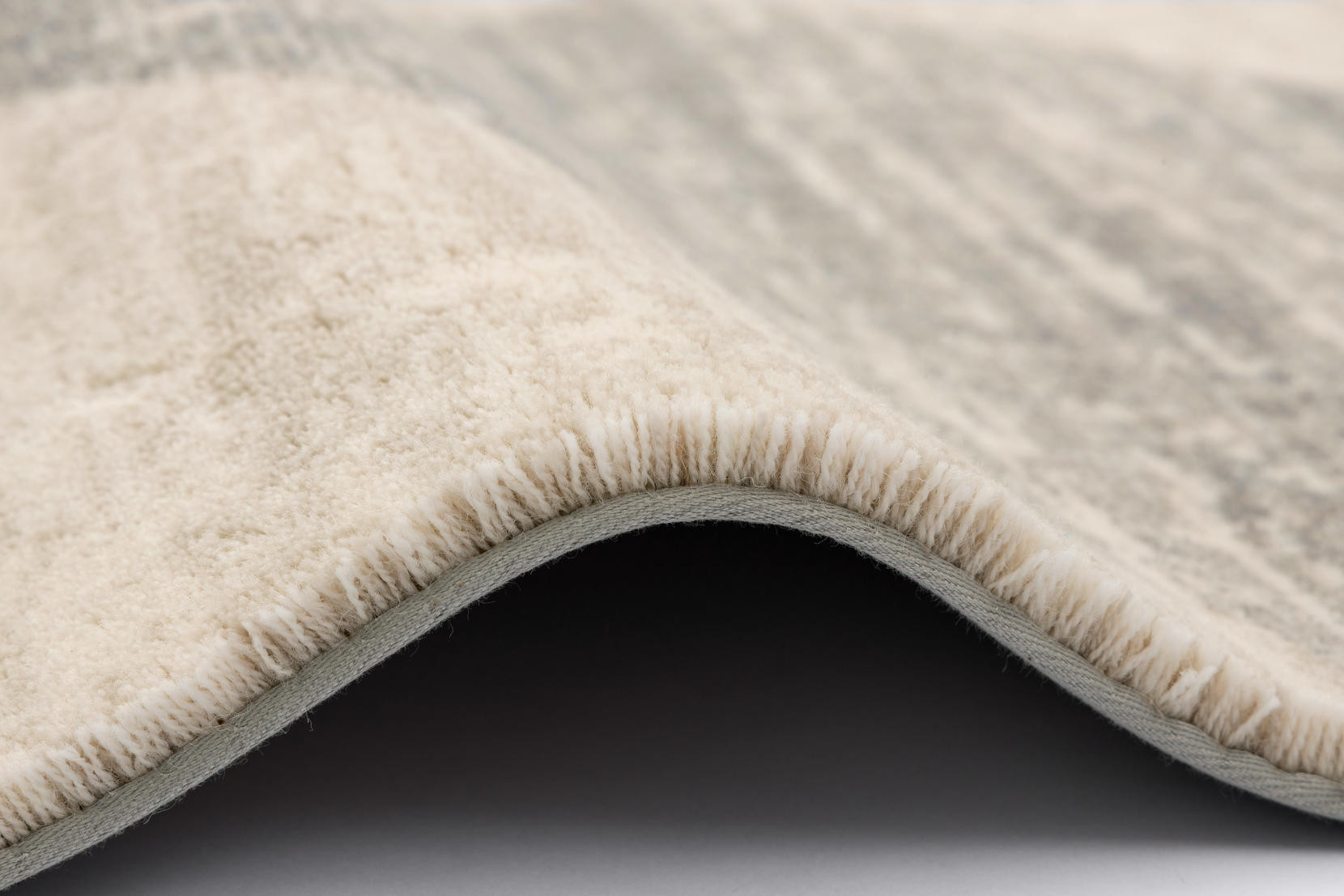 Koberec Agnella Agnus Checkered šedý