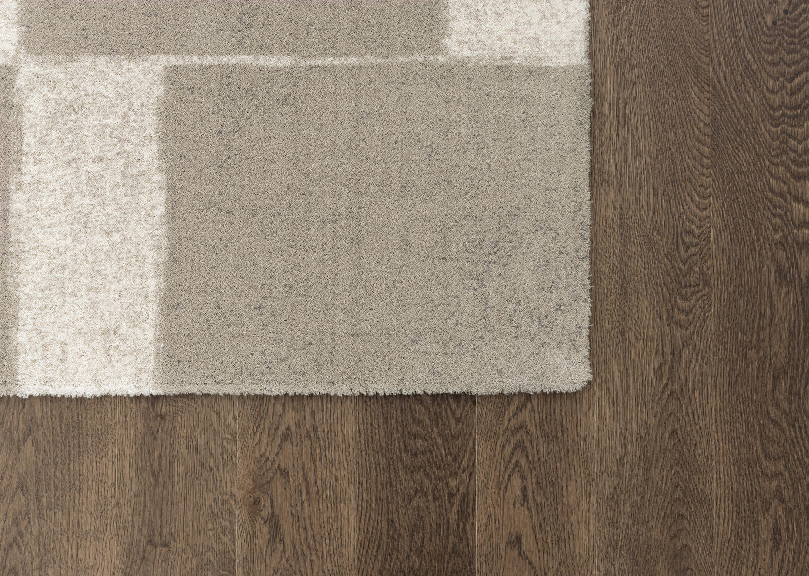 Koberec Agnella Agnus Pavement šedý