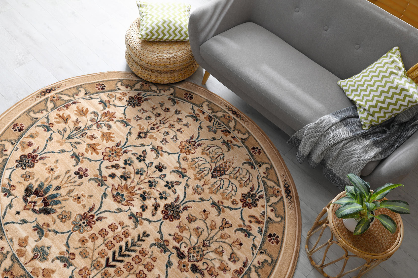 Koberec Agnella Isfahan Amara světle béžový kruh