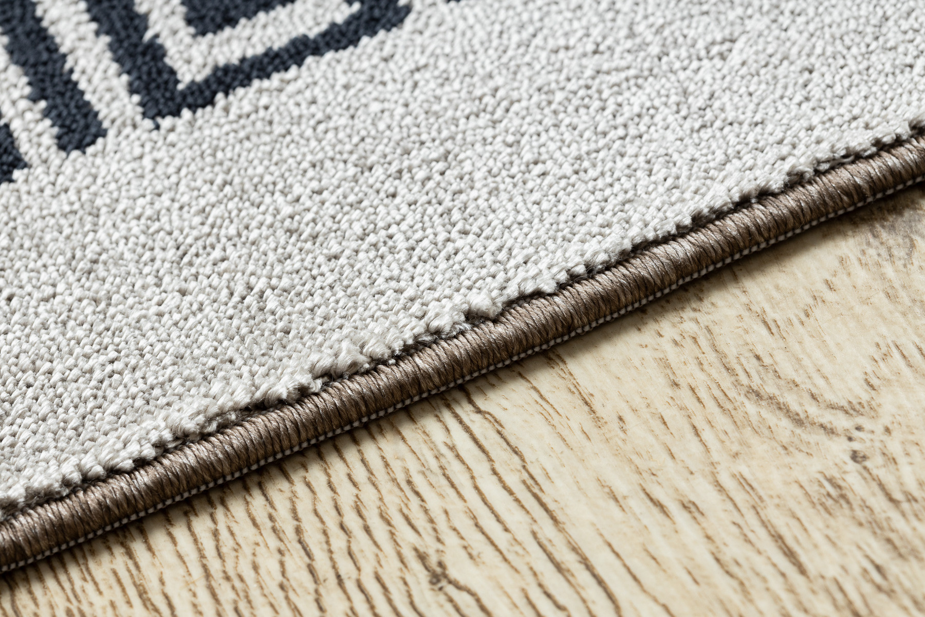 Koberec AMOUR 53098A rám / řecký, béžový / černý