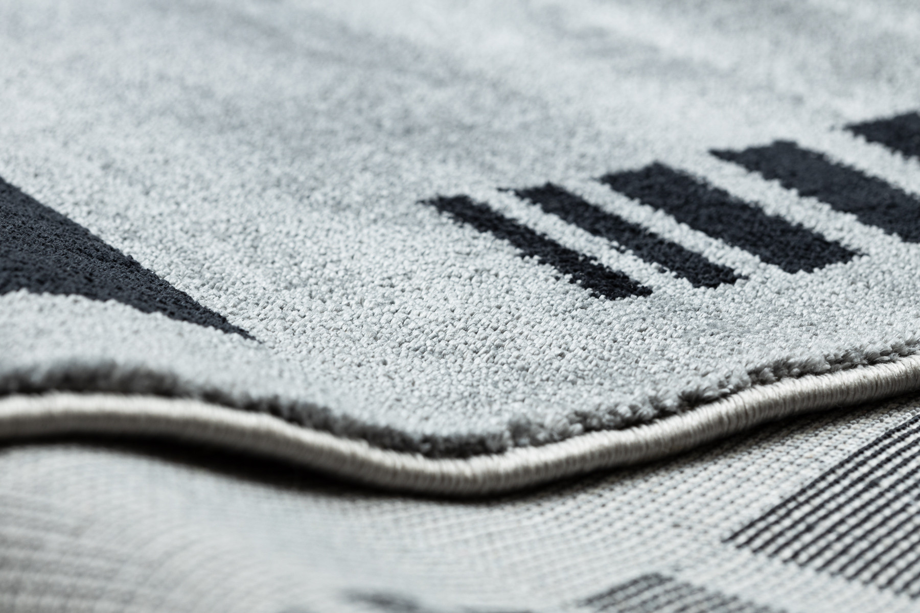 Koberec AMOUR 53113D rám, šedý