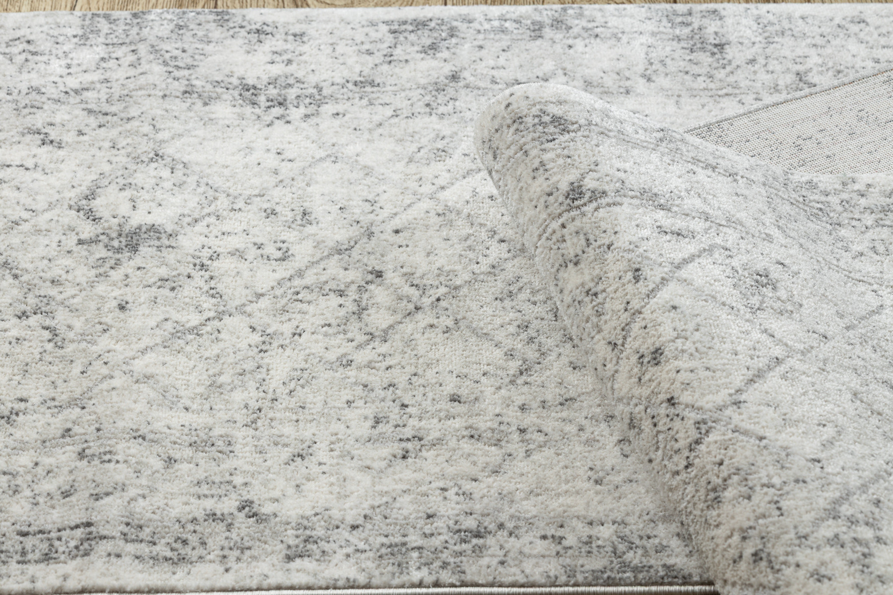 Koberec / běhoun DISTIN 0200A šedý / světle šedý / bílý