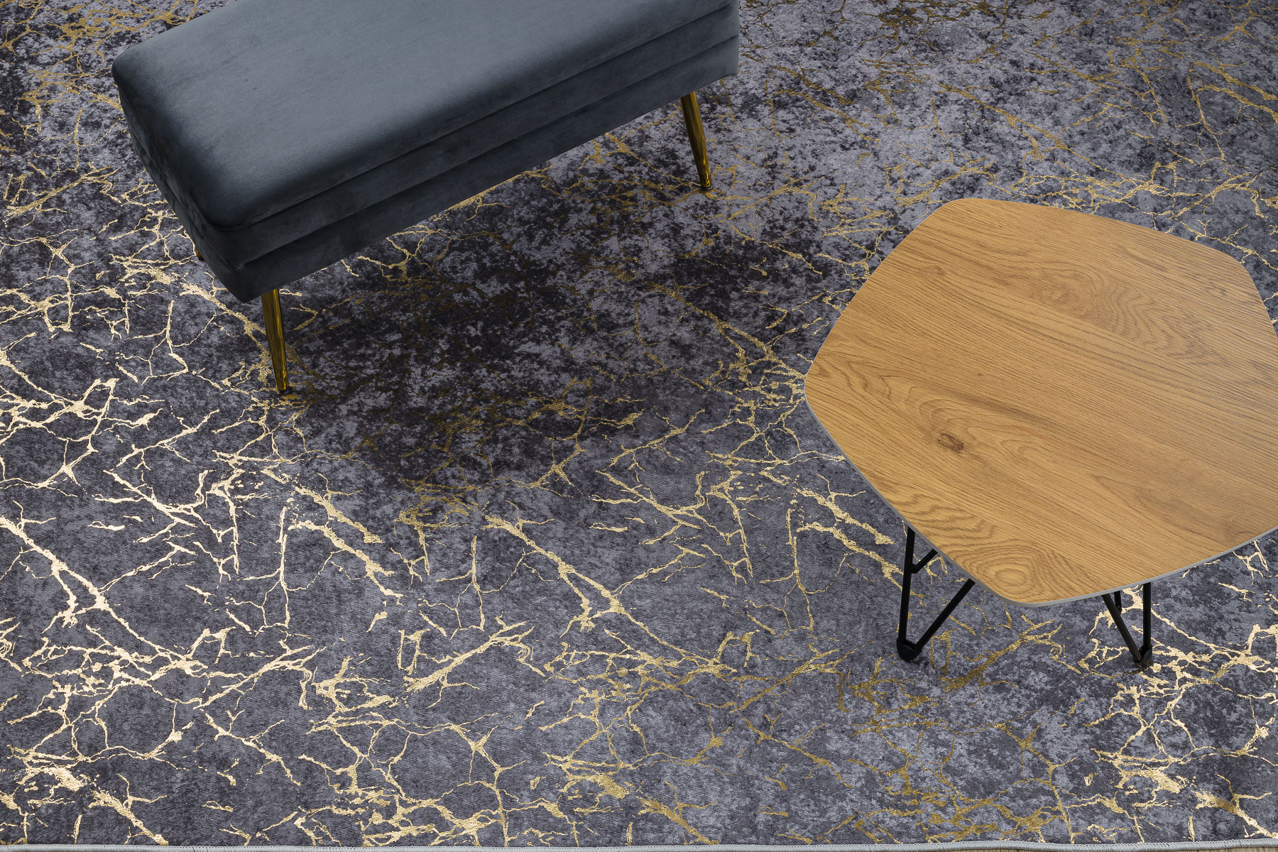 Koberec MIRO 11111.2103 mramor / glamour, tmavě šedý / zlatý