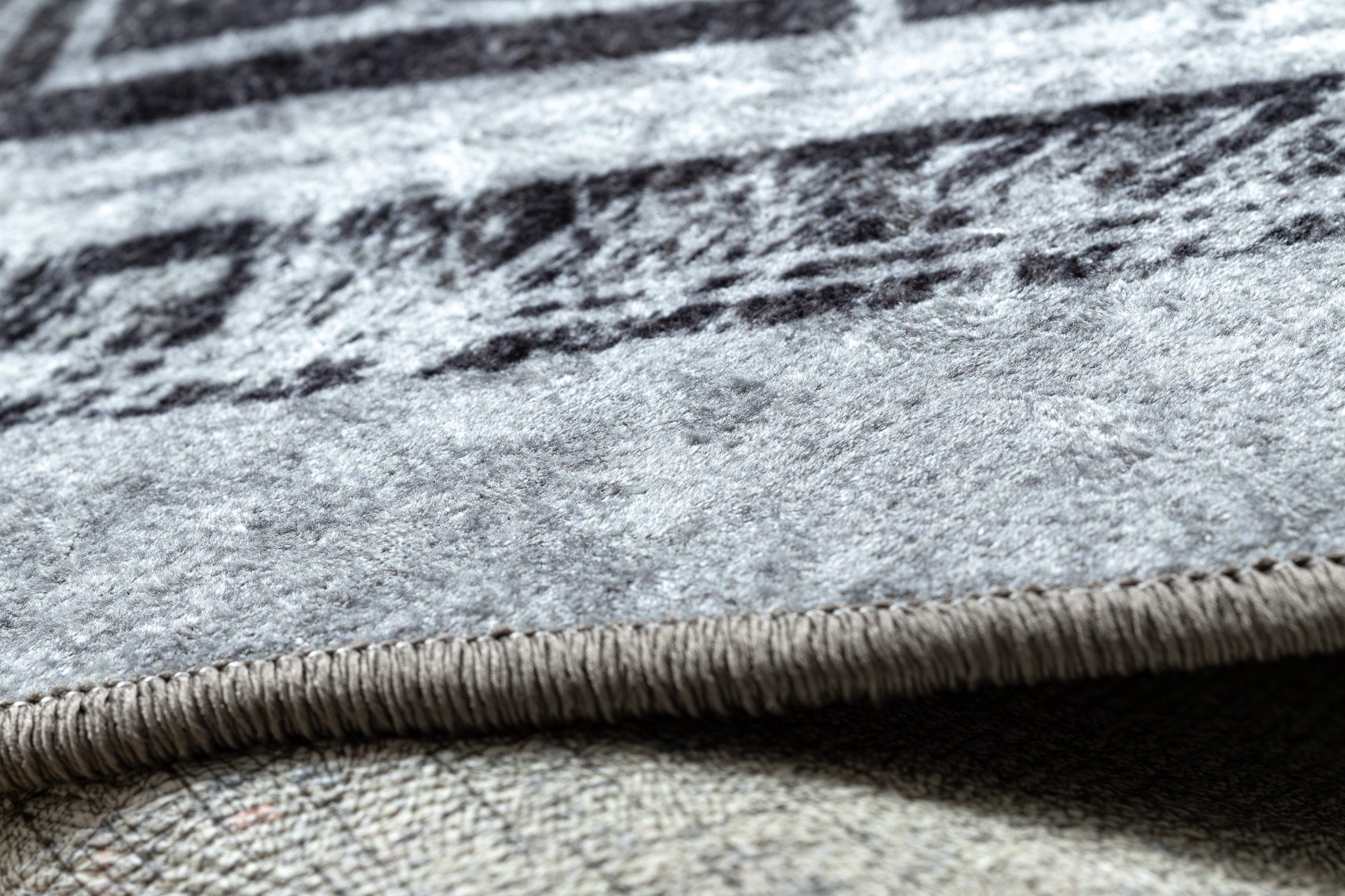 Koberec MIRO 51254.802 mramor / řecký, šedý / černý kruh