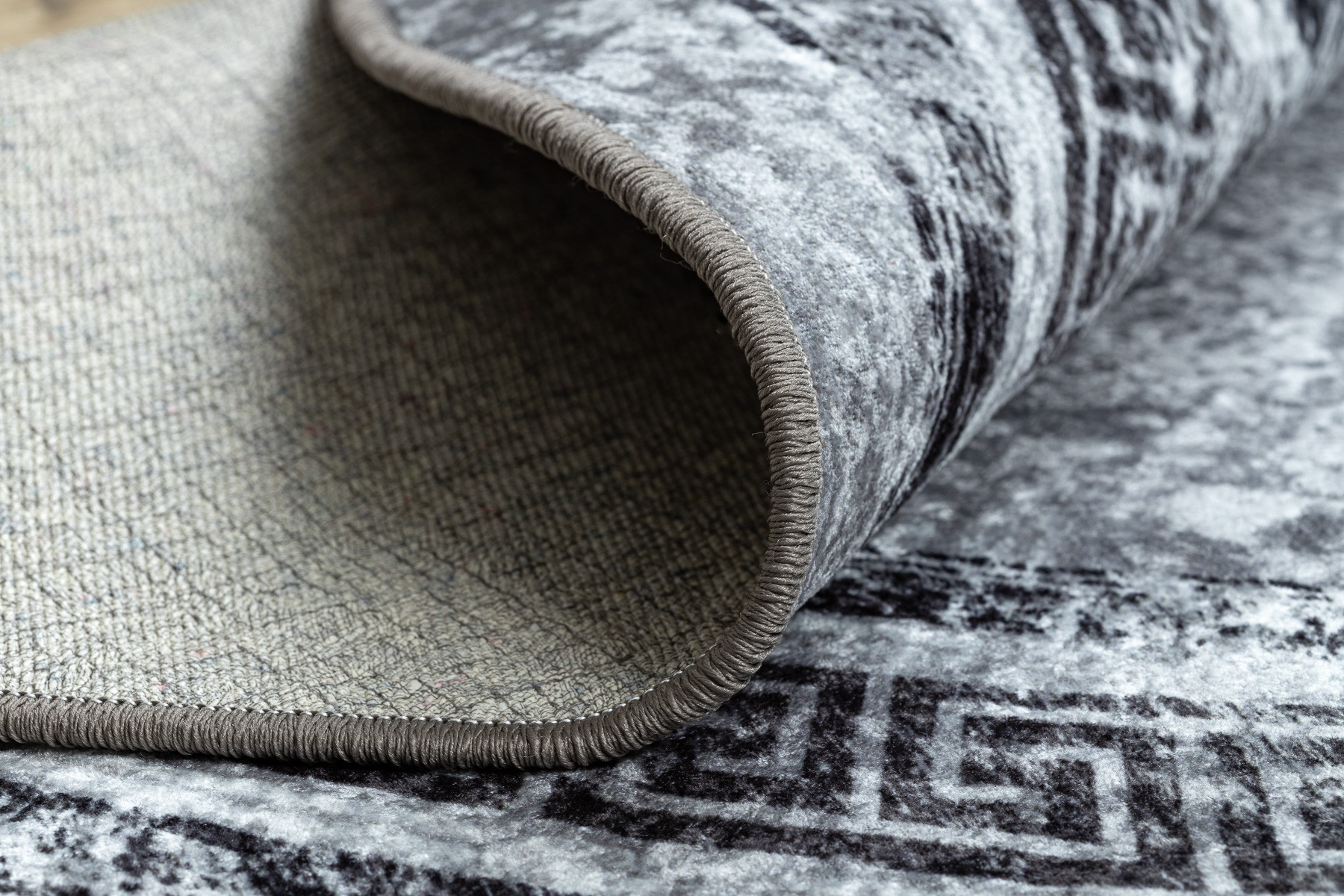 Koberec MIRO 51254.802 mramor / řecký, šedý / černý kruh