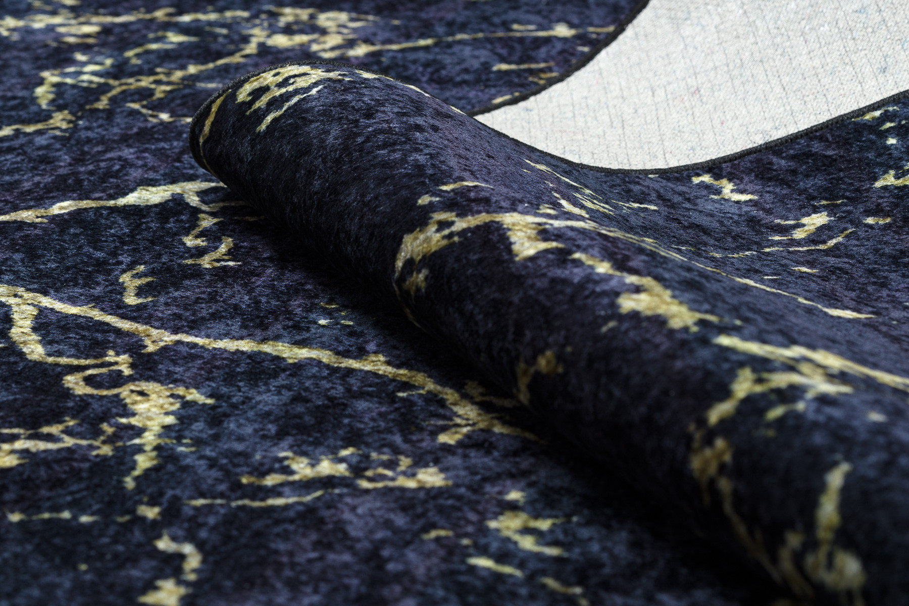 Koberec MIRO 52003.803 mramor, černý