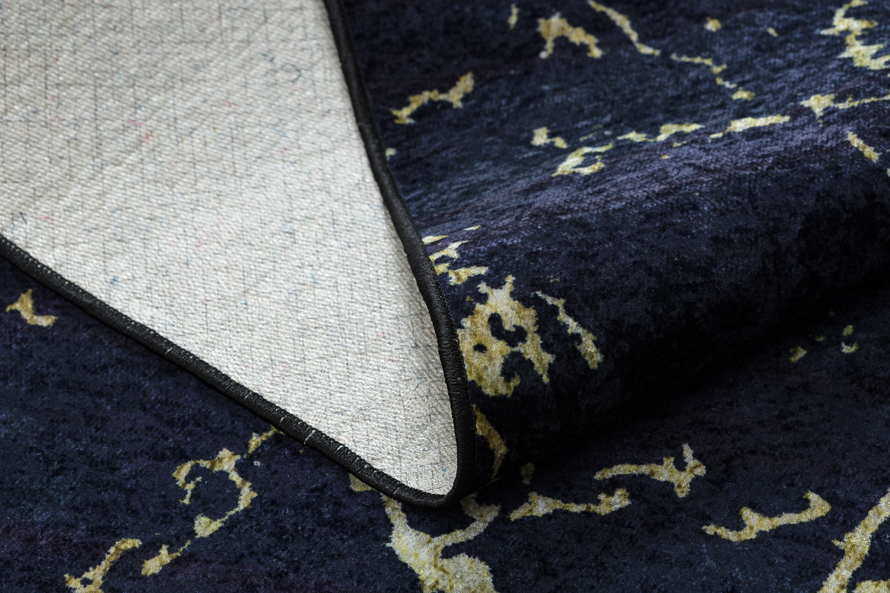 Koberec MIRO 52003.803 mramor, černý