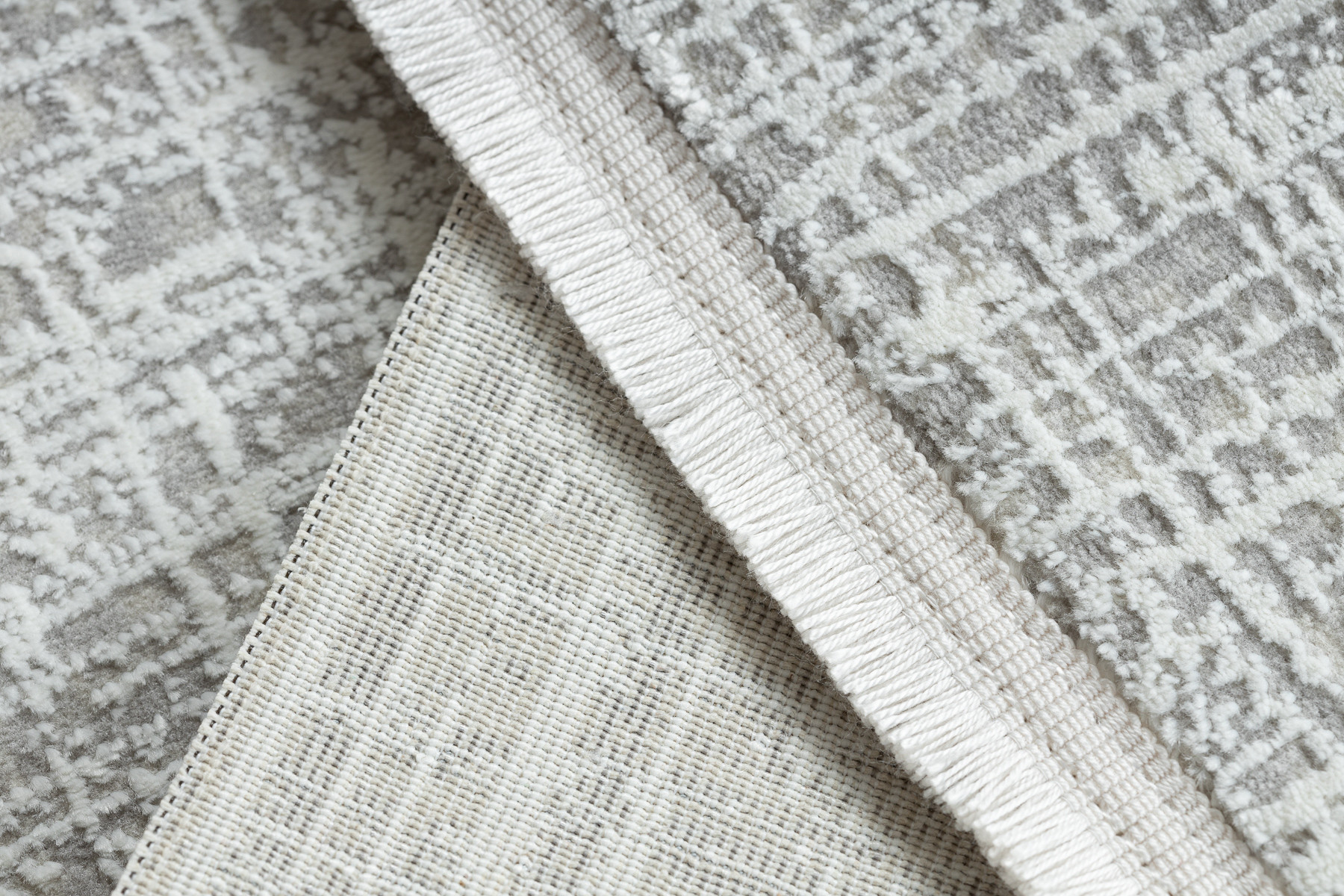 Koberec DUKE A0357 krémový, vintage / třásně