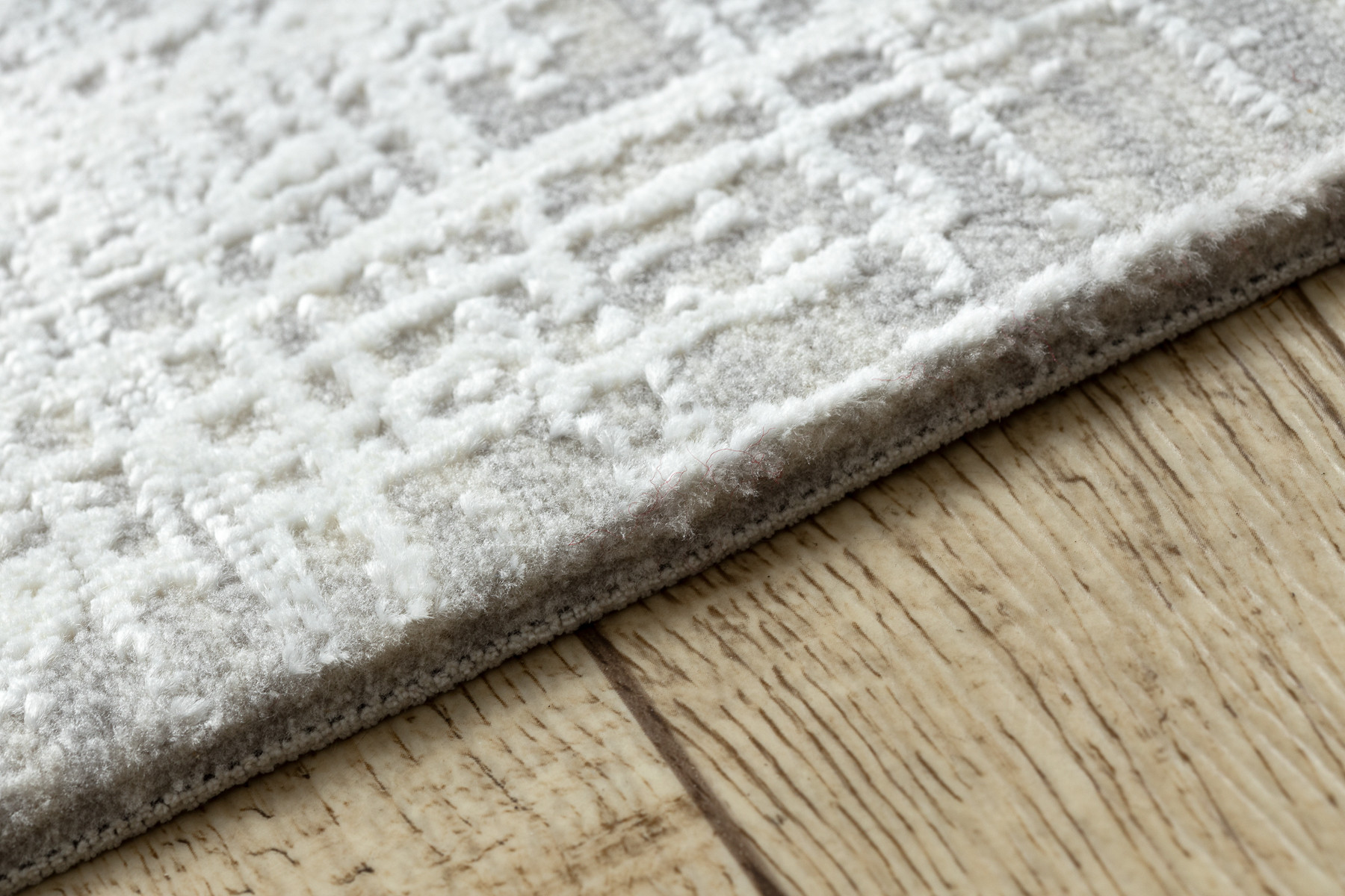 Koberec DUKE A0357 krémový, vintage / třásně