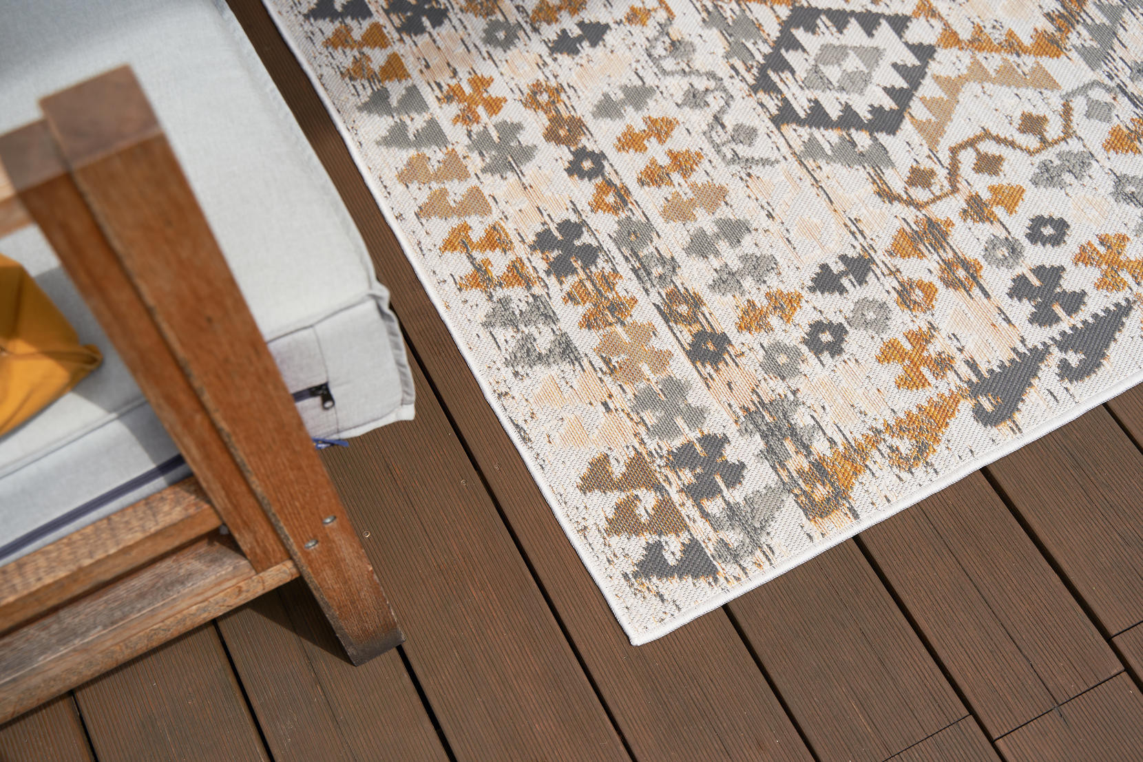 Oboustranný koberec Echo Aztec Grey