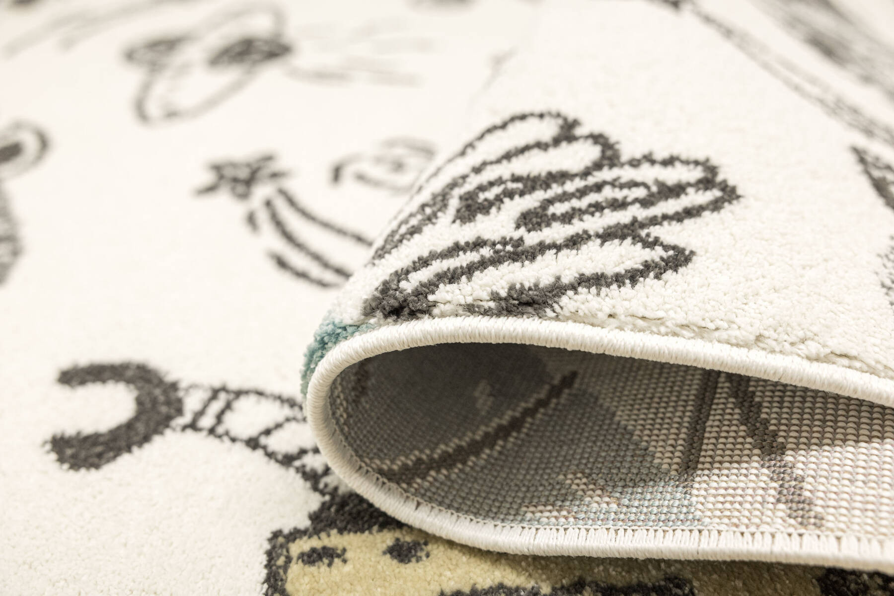 Koberec Lima G931A roboty, krémový / pastelově tyrkysový