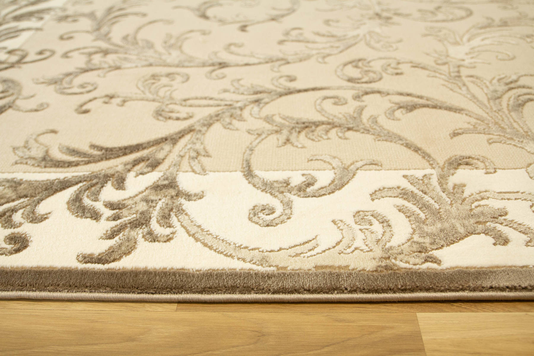 Koberec Galya K4084A Listy hnědý / béžový