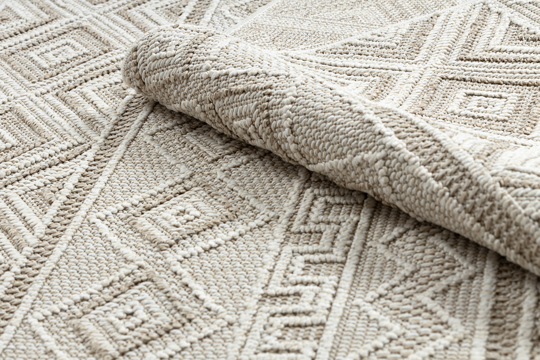 Koberec JERSEY 19234 béžový, kosočtverce BOHO