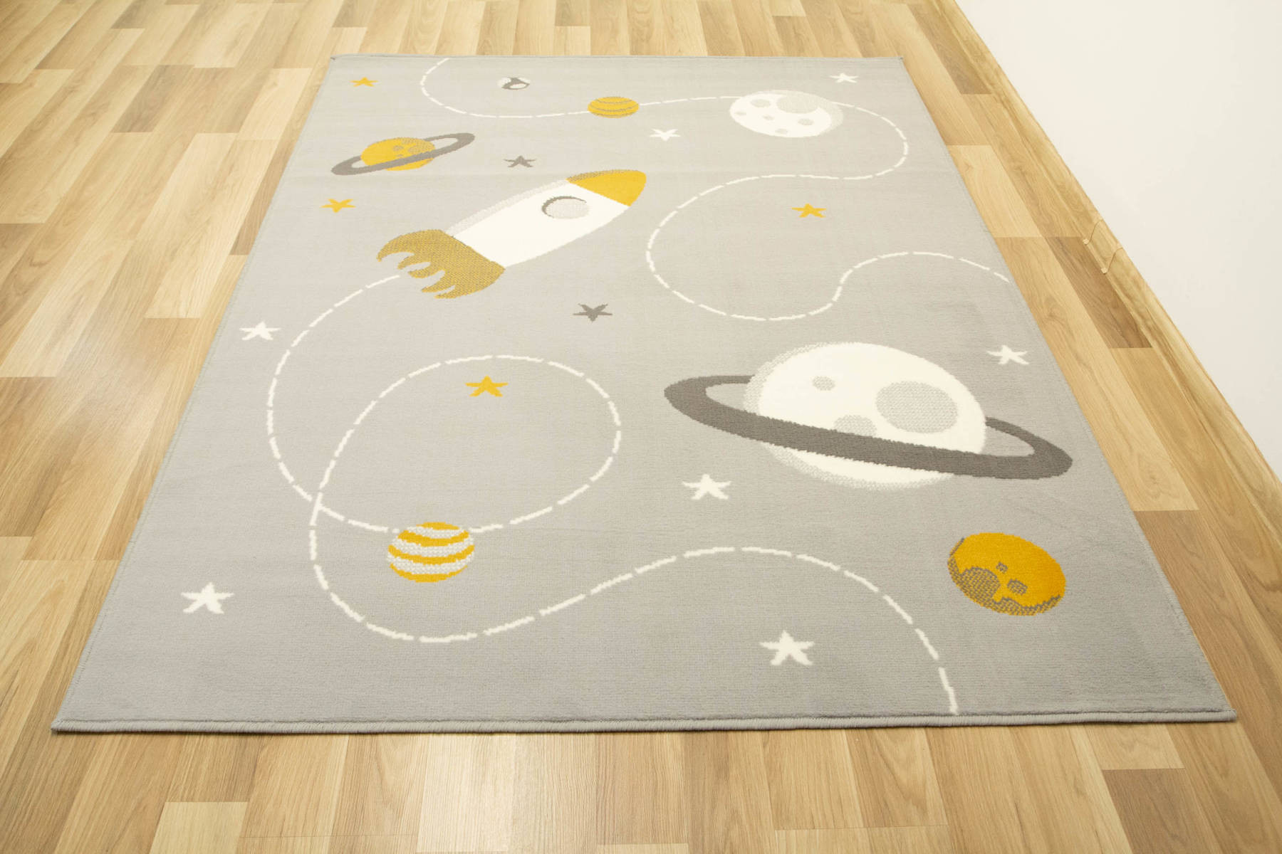 Dětský koberec Kids 534547/89945 Mouse, šedý/hořčicový, vesmír