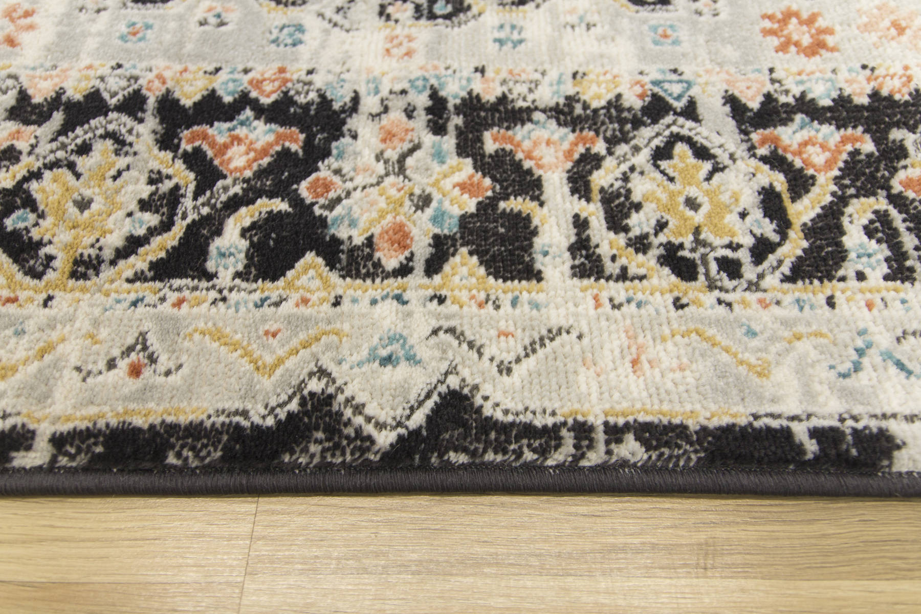 Koberec Lucca 8629A šedý/krémový/antracitový