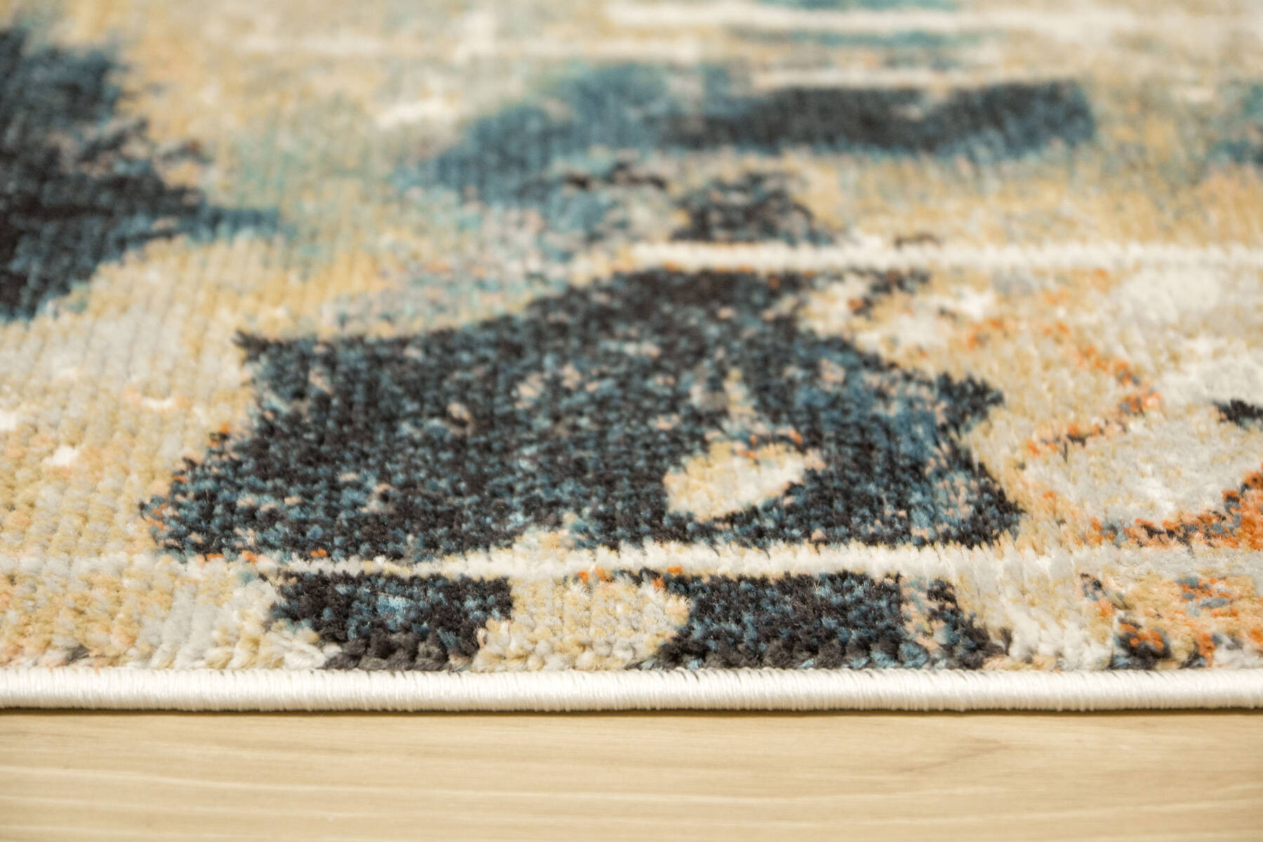 Koberec Lucca 9815B abstraktní, světle šedý / krémový