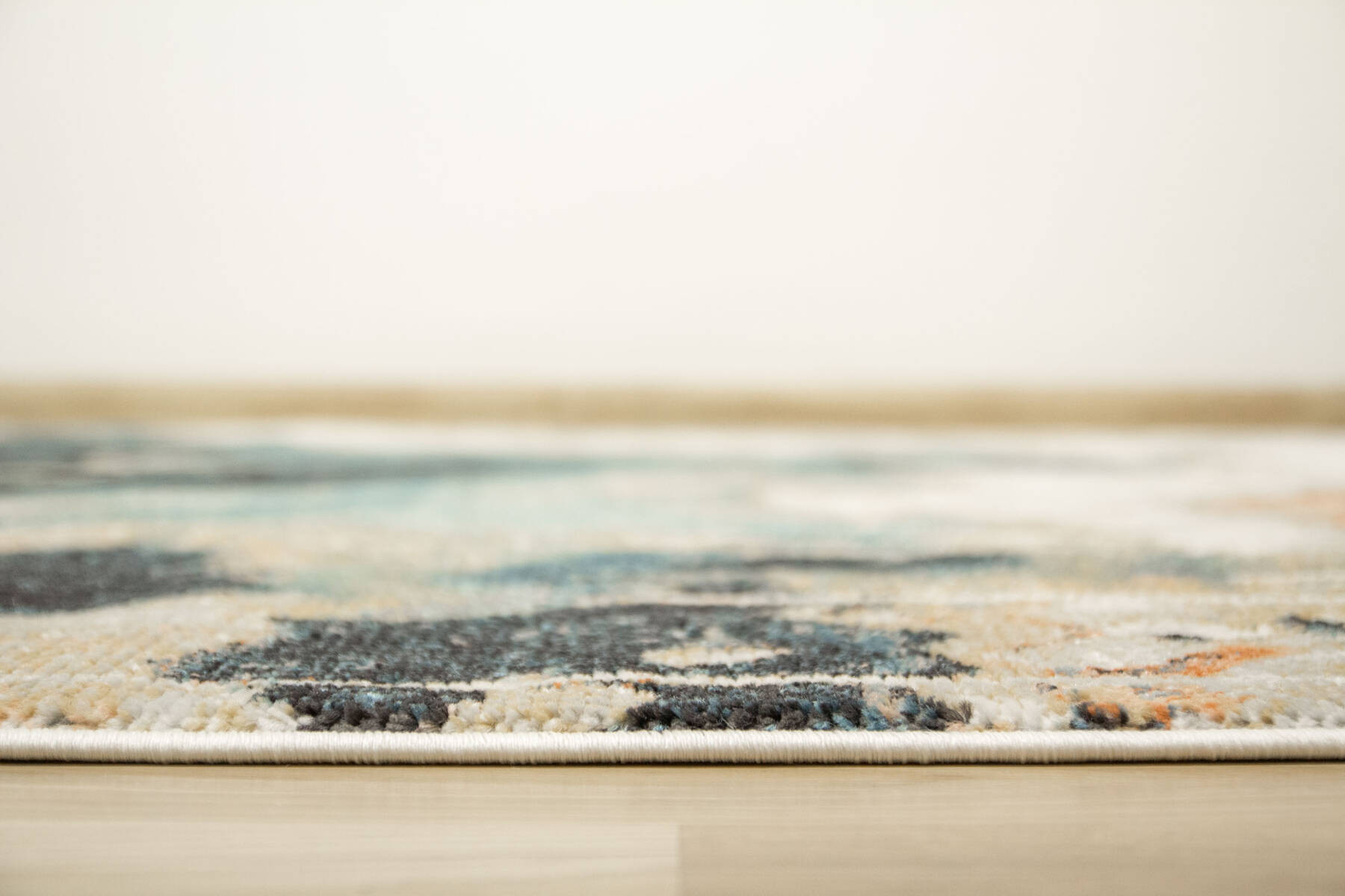 Koberec Lucca 9815B abstraktní, světle šedý / krémový