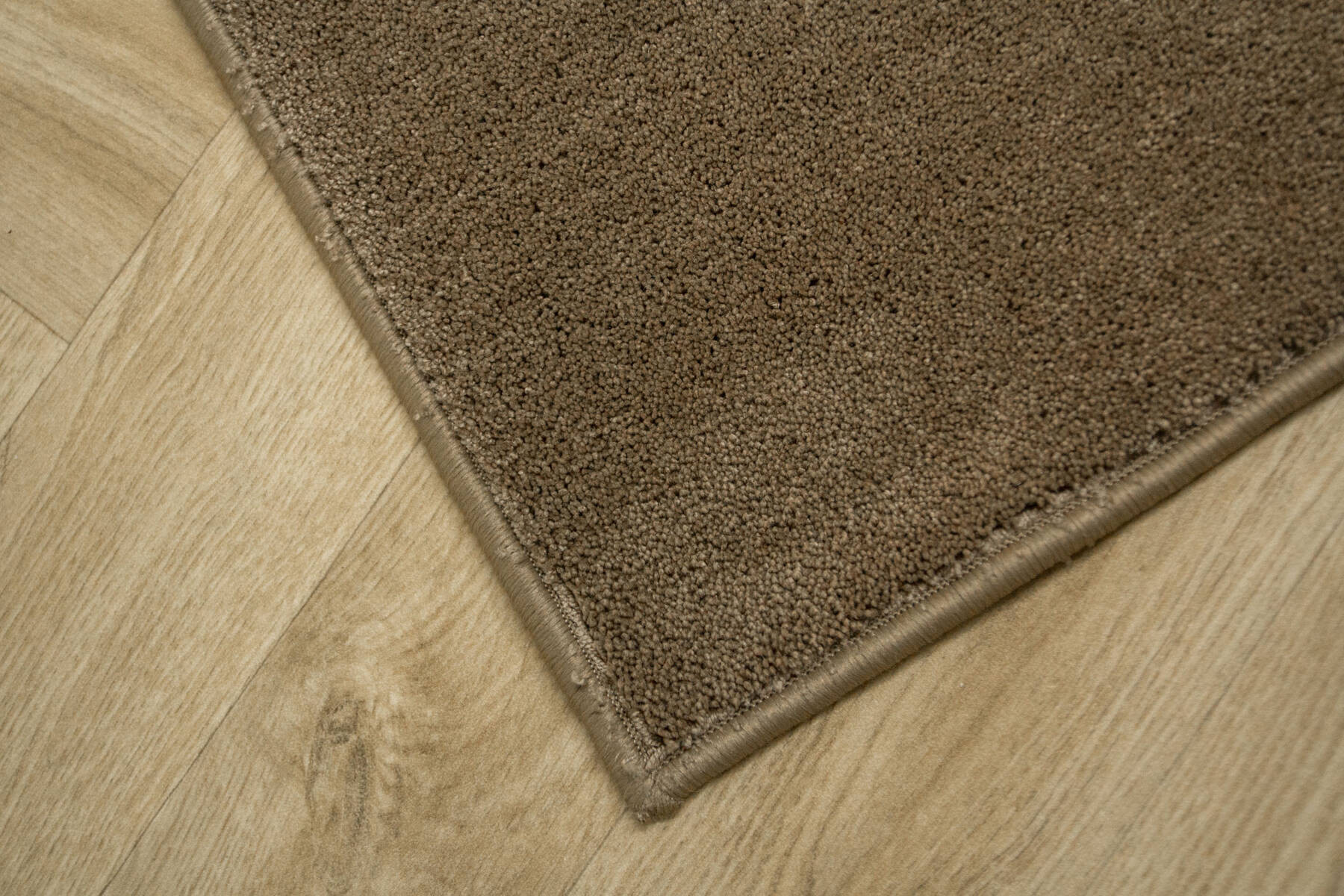 Koberec Radisson 92 hnědý