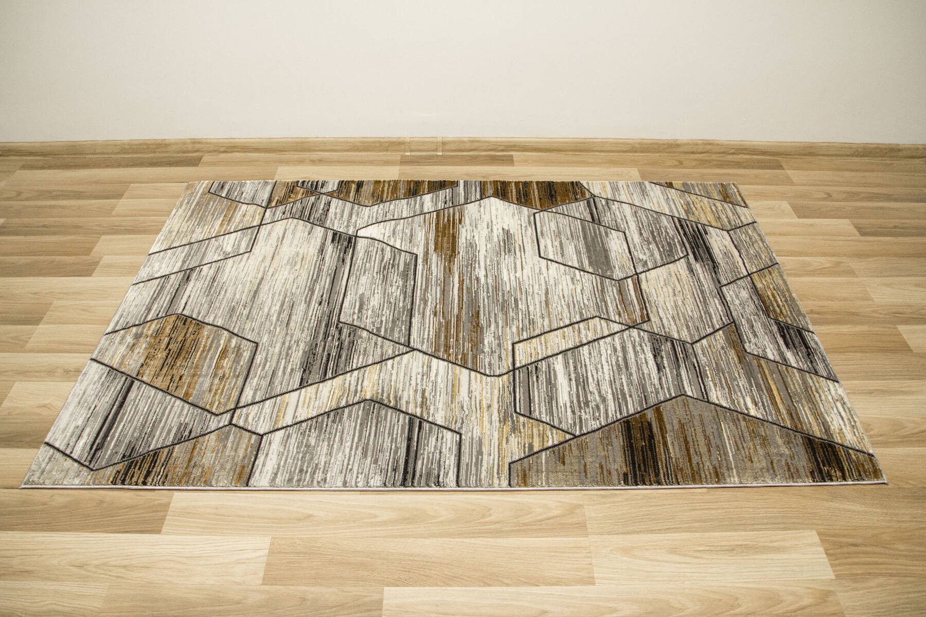 Koberec Modena 4644 hnědý / béžový, medové plasty