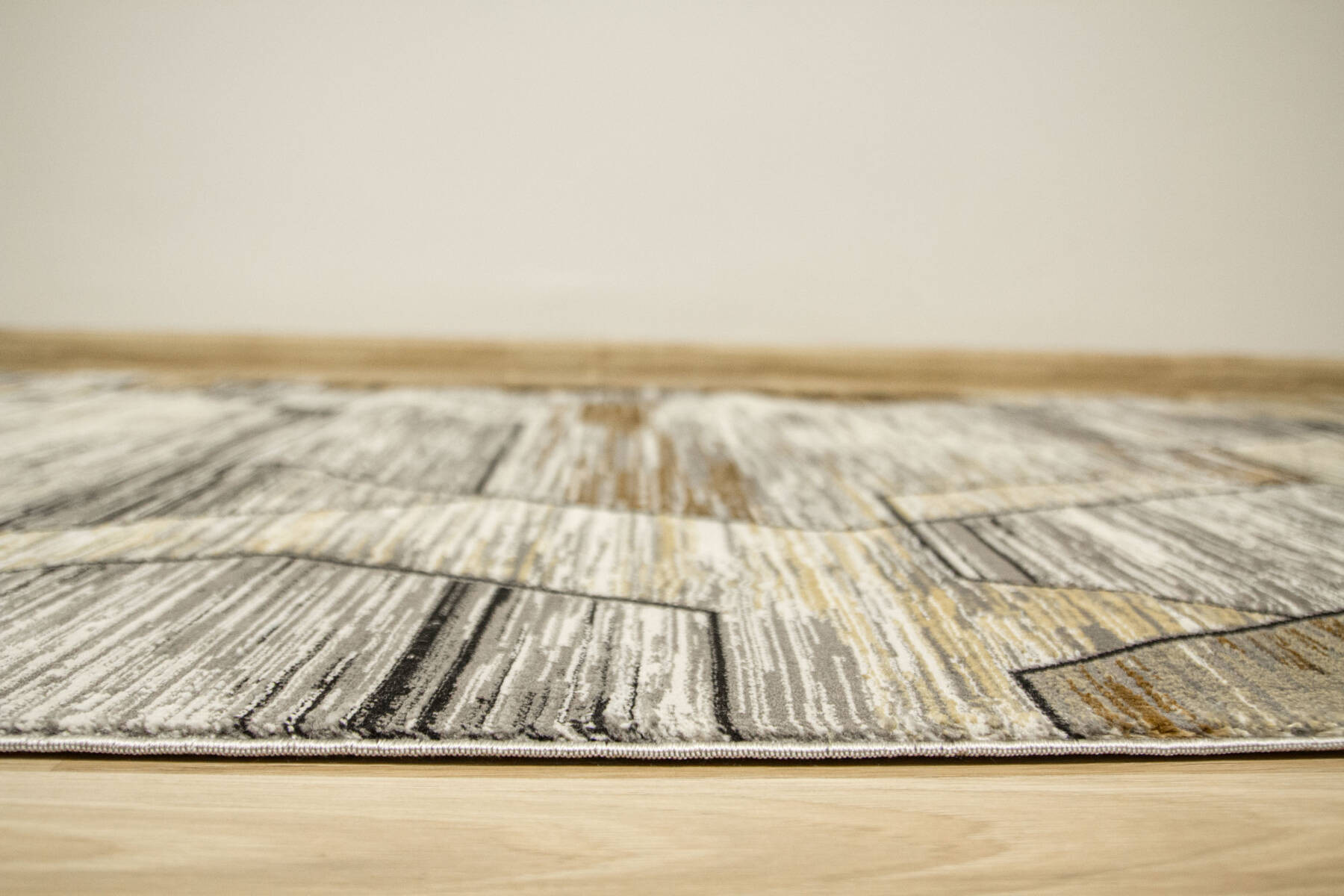 Koberec Modena 4644 hnědý / béžový, medové plasty