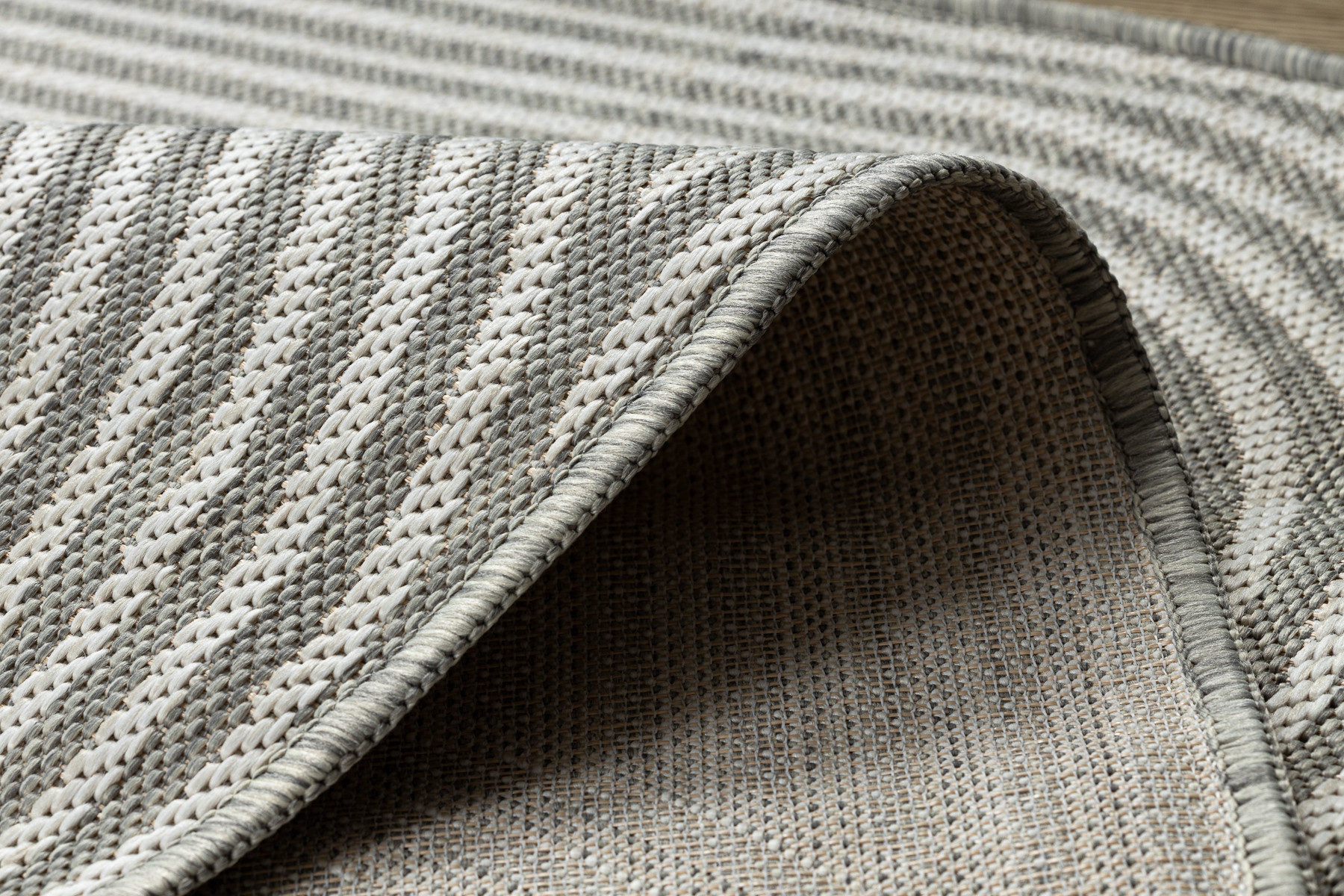 Koberec ORGANIC 1835 geometrický, krémový / šedý