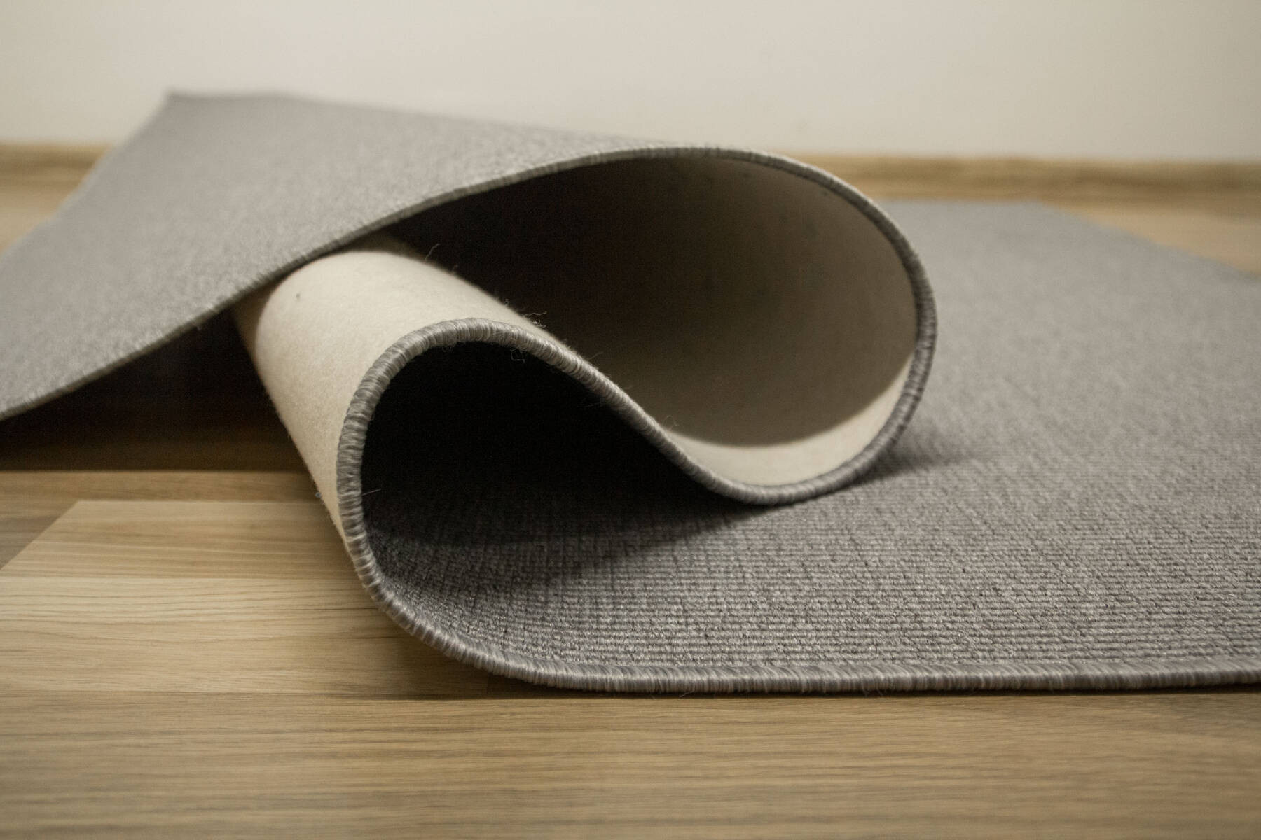 Koberec Rhodos šedý