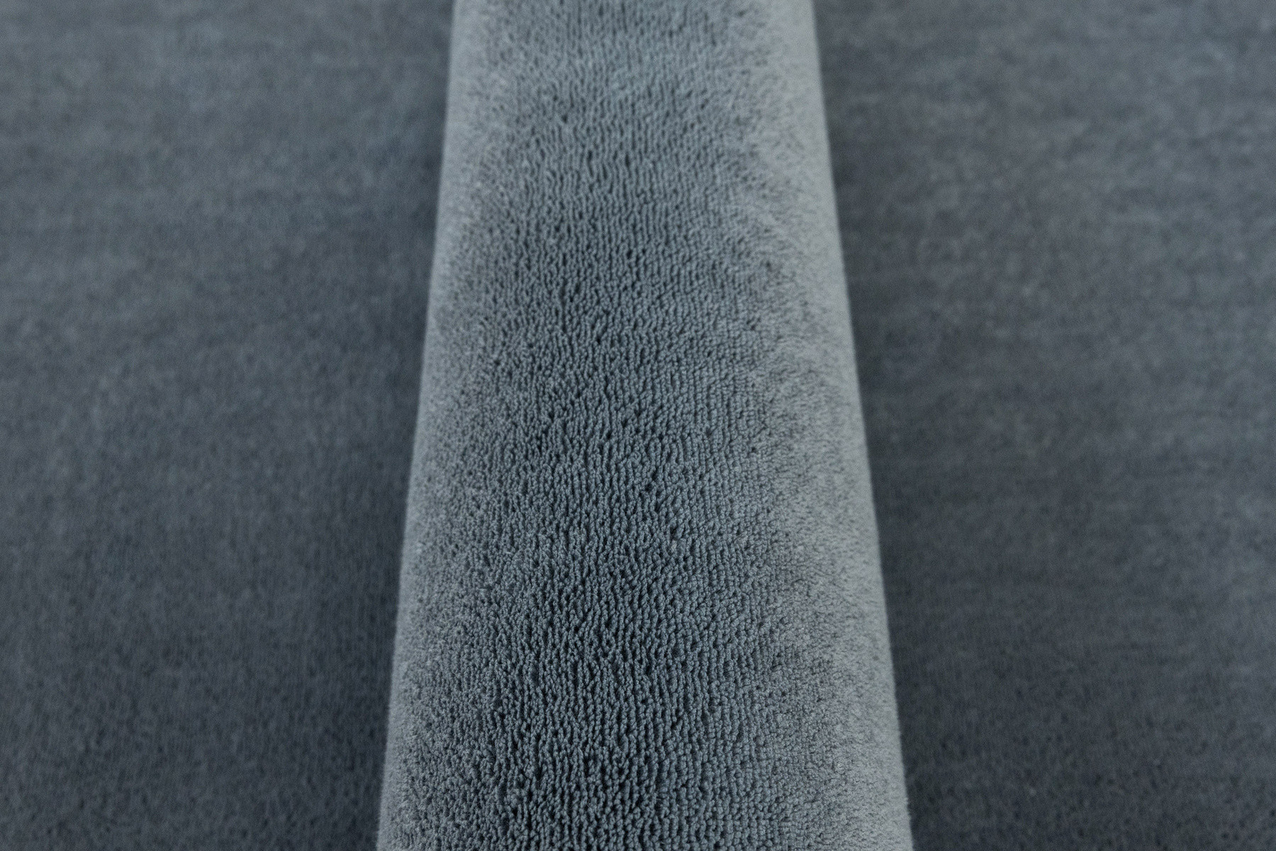 Protiskluzový koberec PLUSH šedý