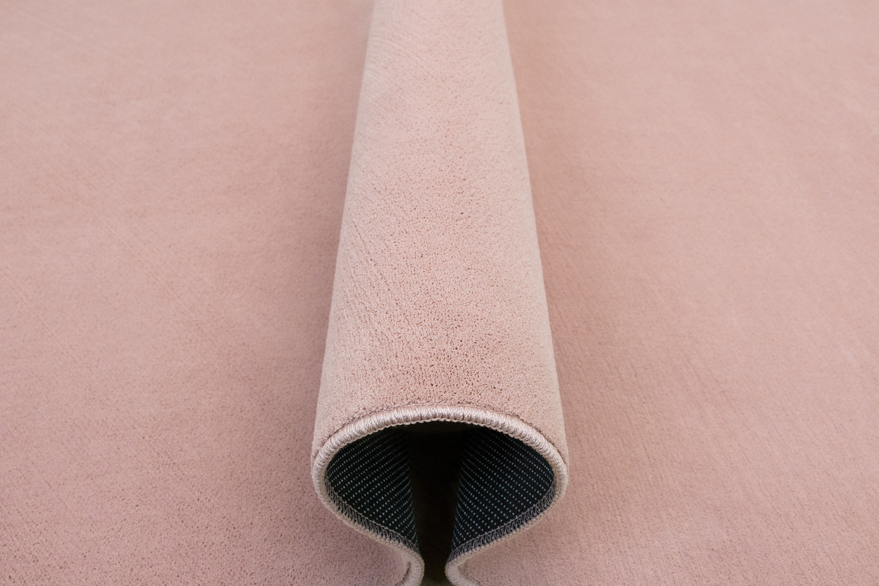 Protiskluzový koberec PLUSH růžový