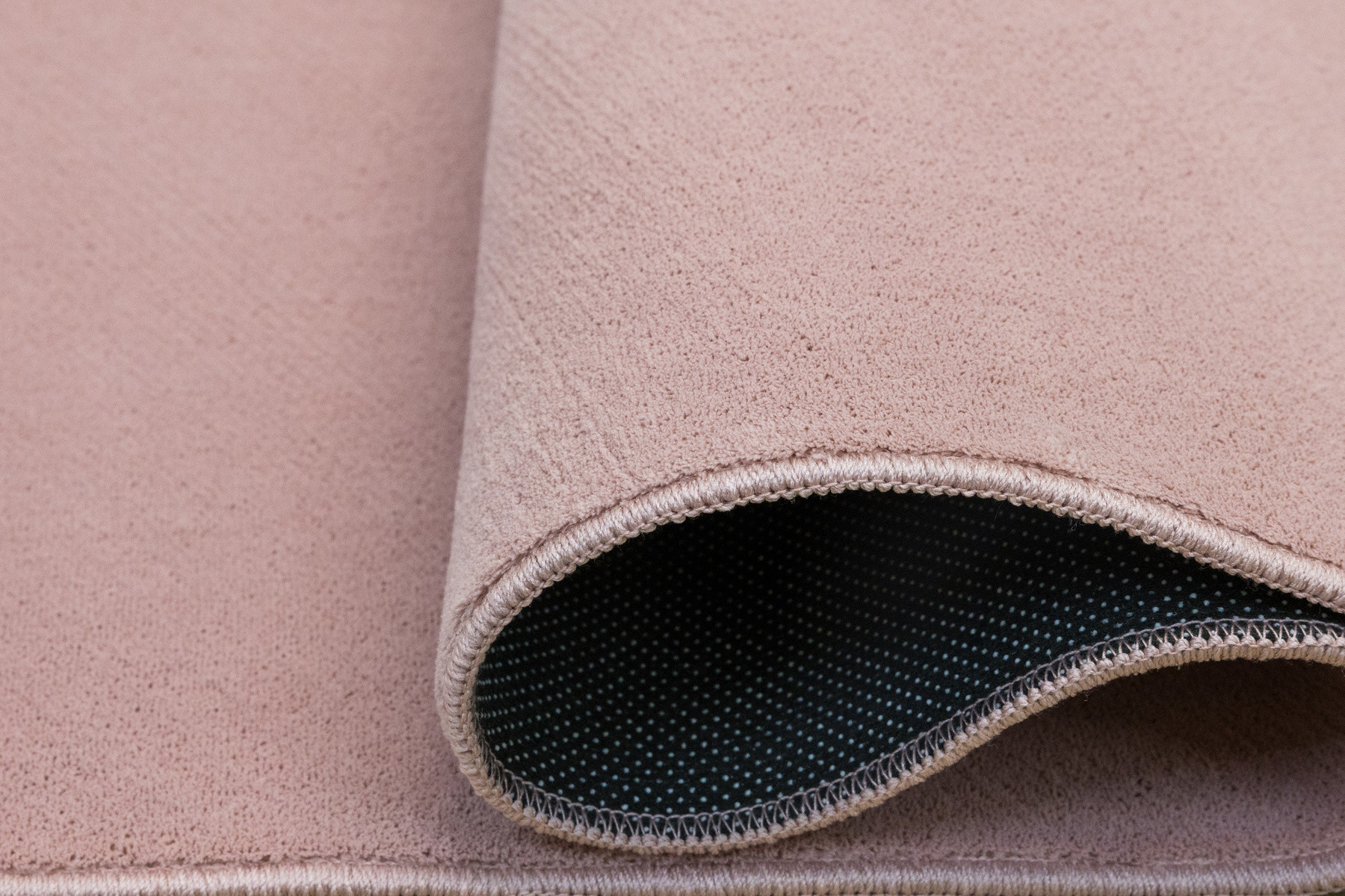 Protiskluzový koberec PLUSH růžový