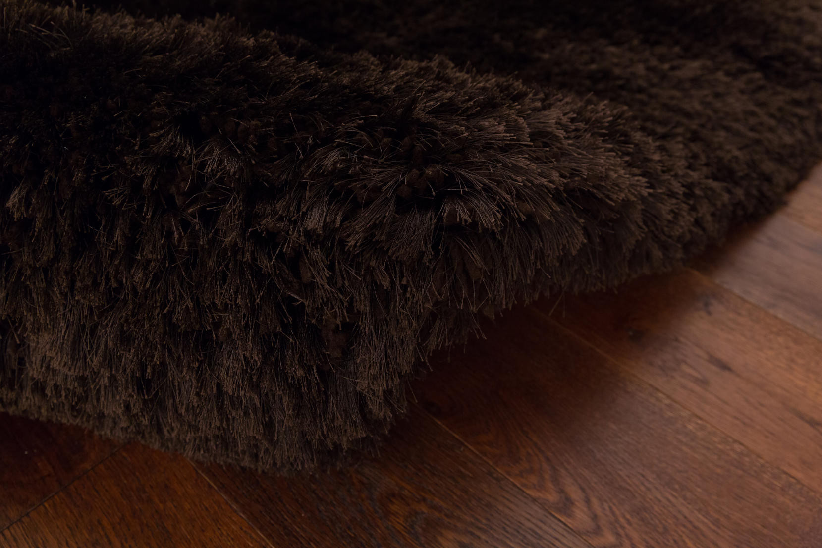 Koberec Plush Shaggy Dark Chocolate