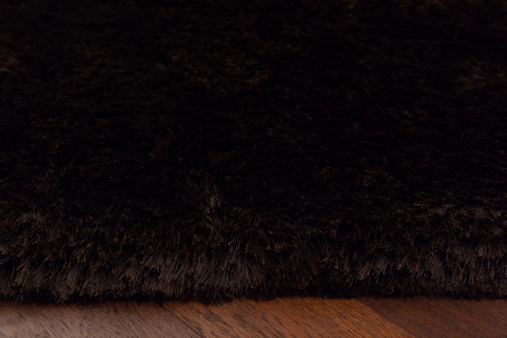 Koberec Plush Shaggy Dark Chocolate