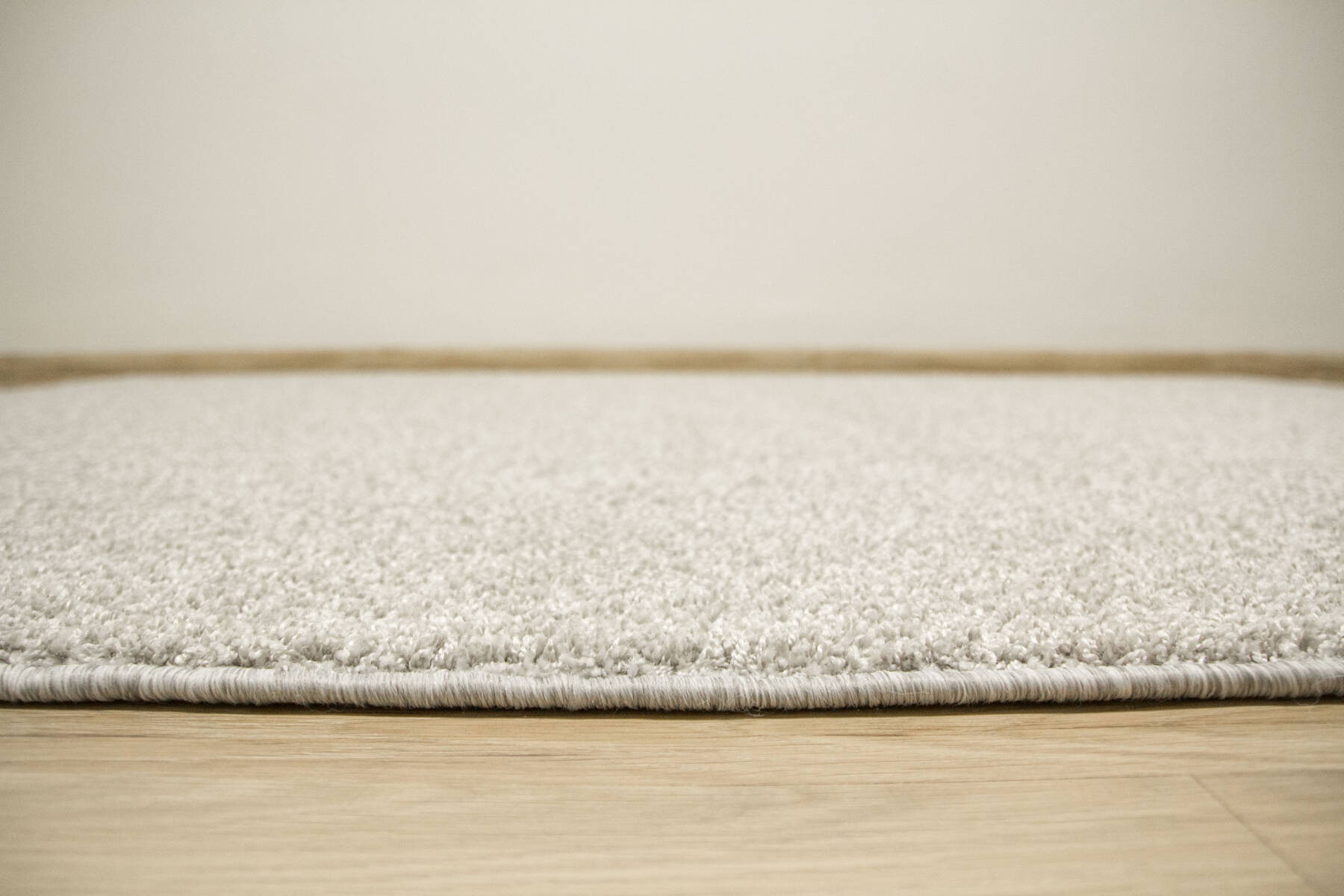 Koberec Sphinx-special 375 světle šedý