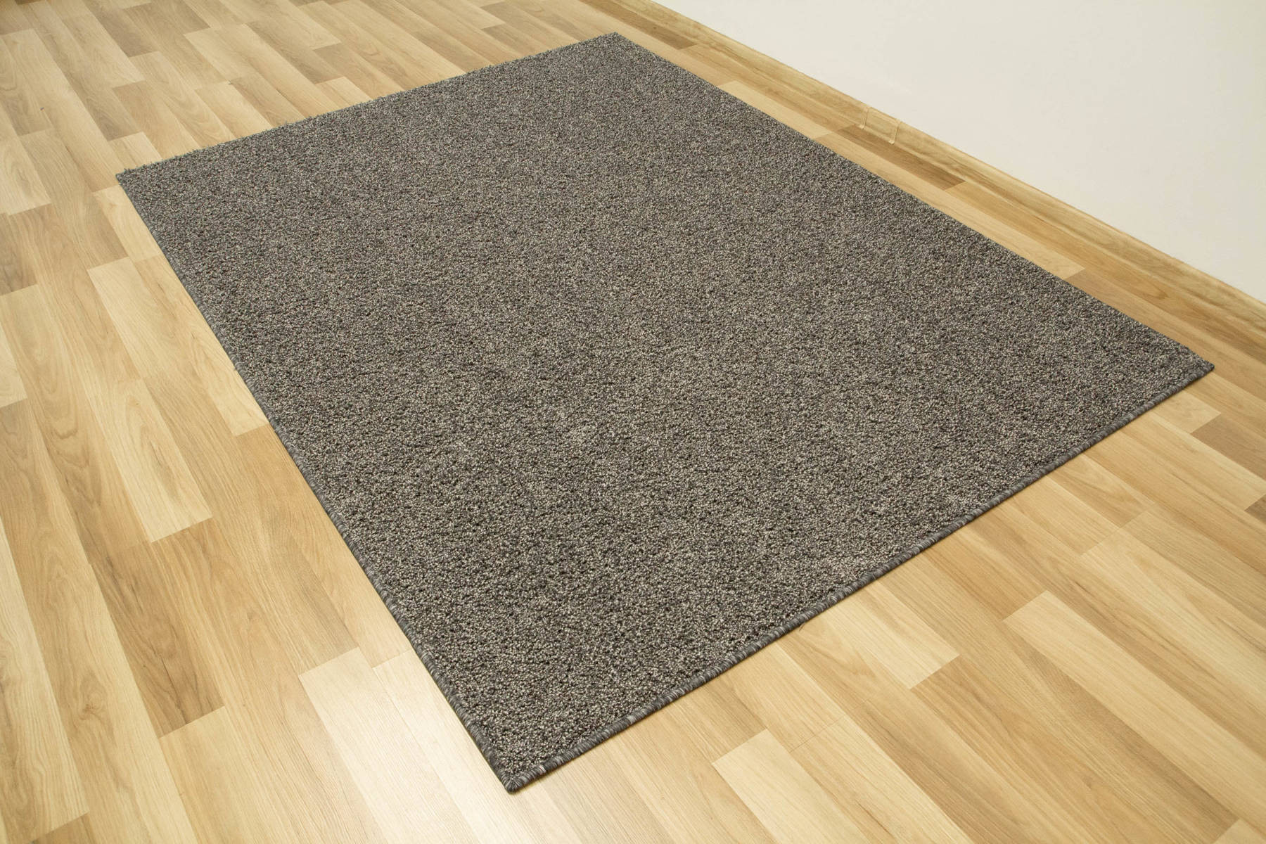 Koberec Sphinx-special 76 šedý / grafitový