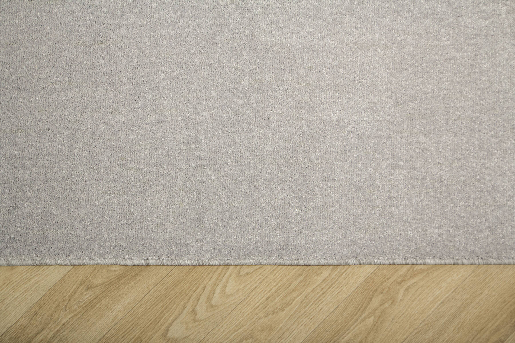 Koberec Sundae 81 šedý / stříbrný