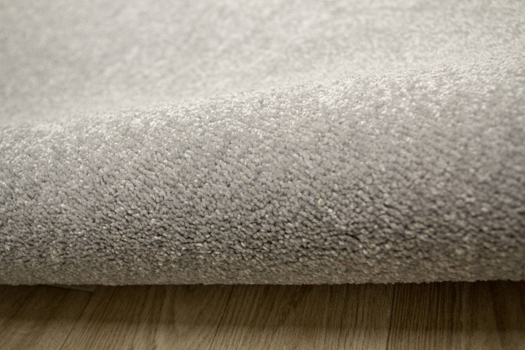 Koberec Sundae 81 šedý / stříbrný