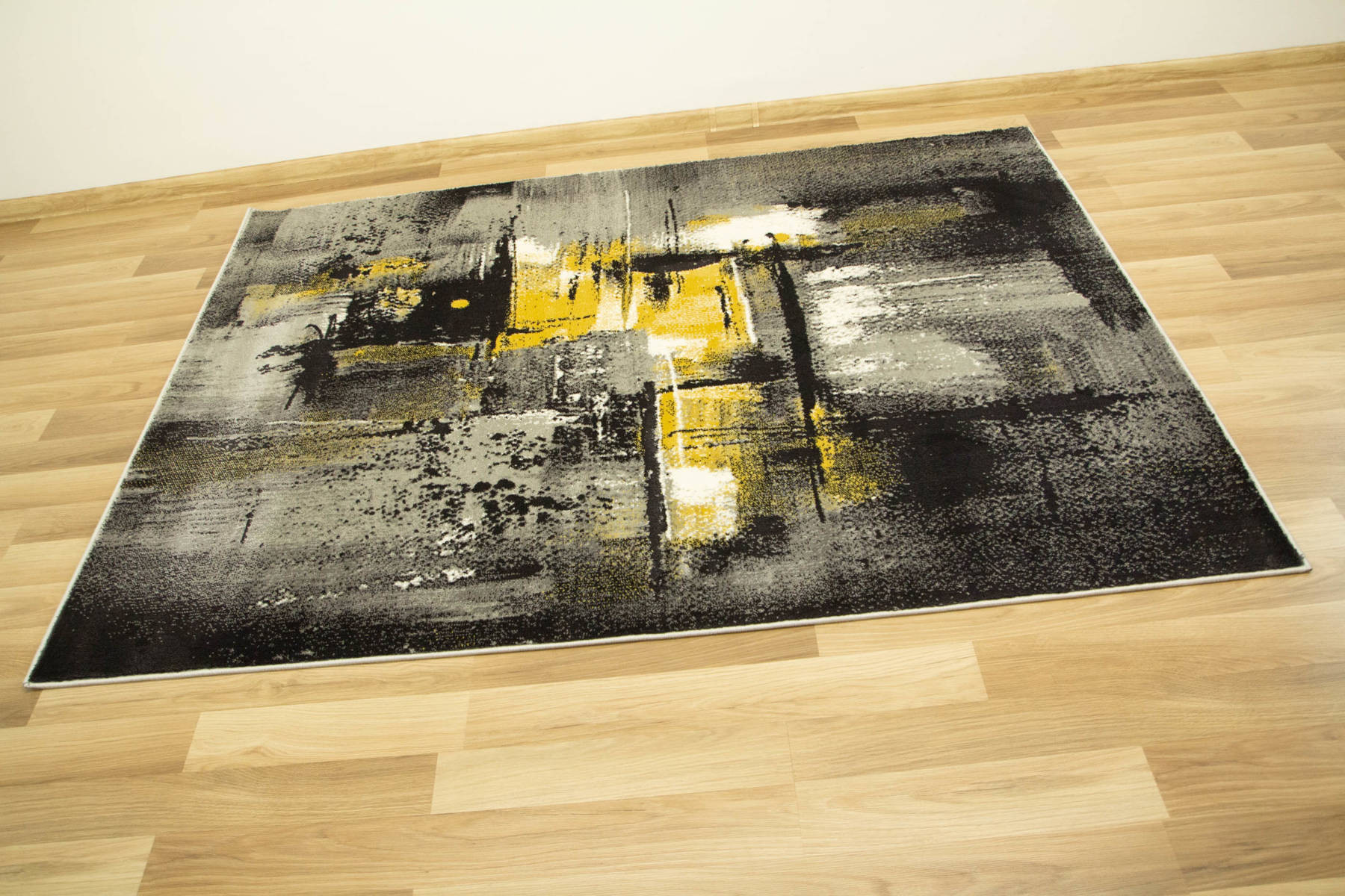 Koberec Victoria 7657A antracit / žltý